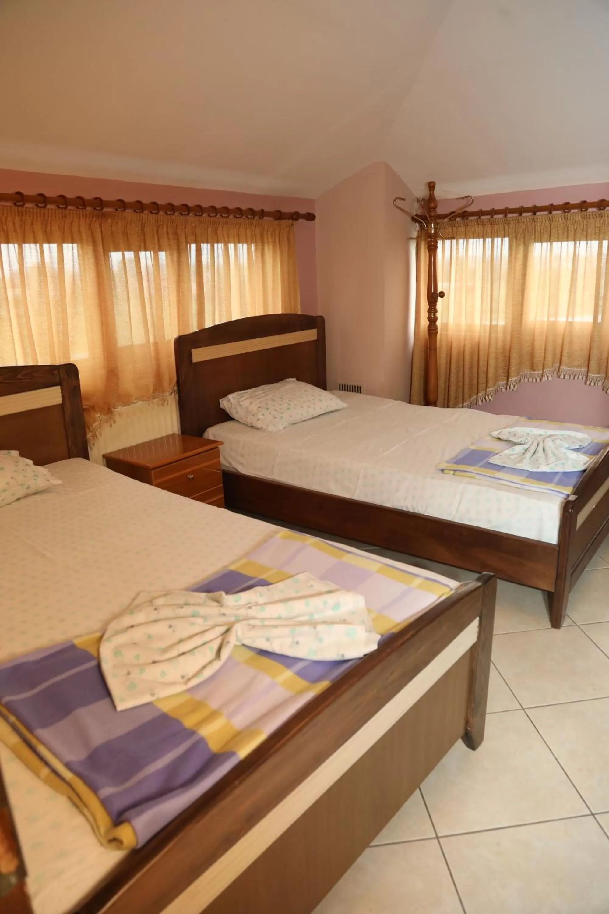 Bed in Hotel Villa Kabashi