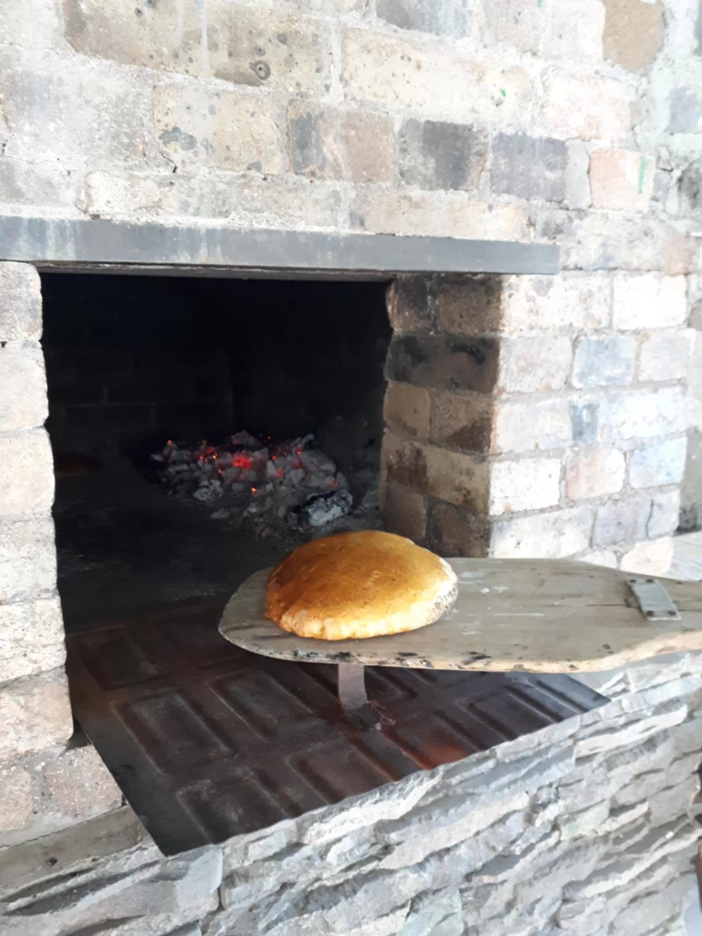 flat iron, BBQ Facilities in IRIS B&B in DEBED CANYON
