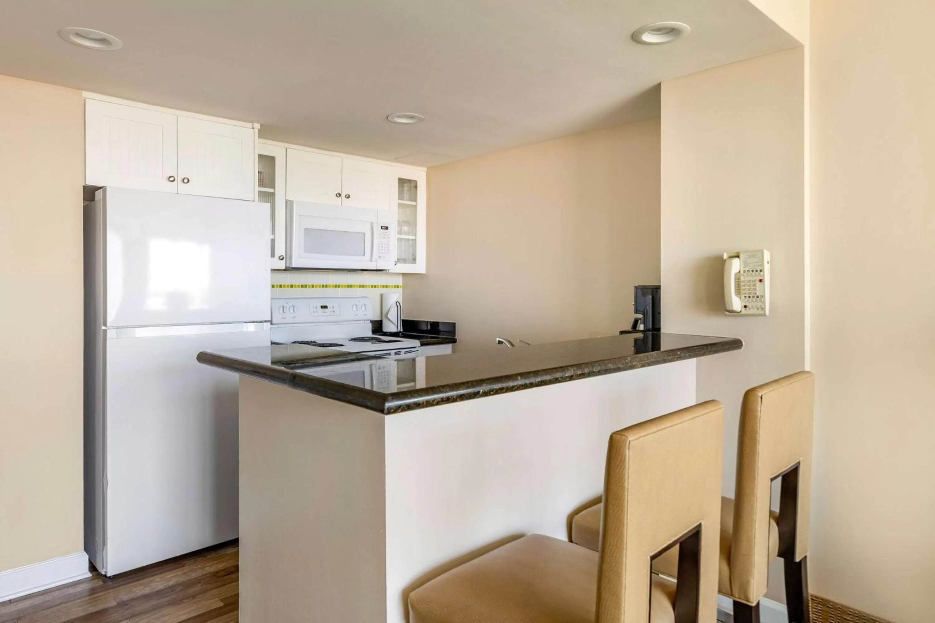 Kitchen or kitchenette in Hilton Vacation Club Ocean Beach Club Virginia Beach