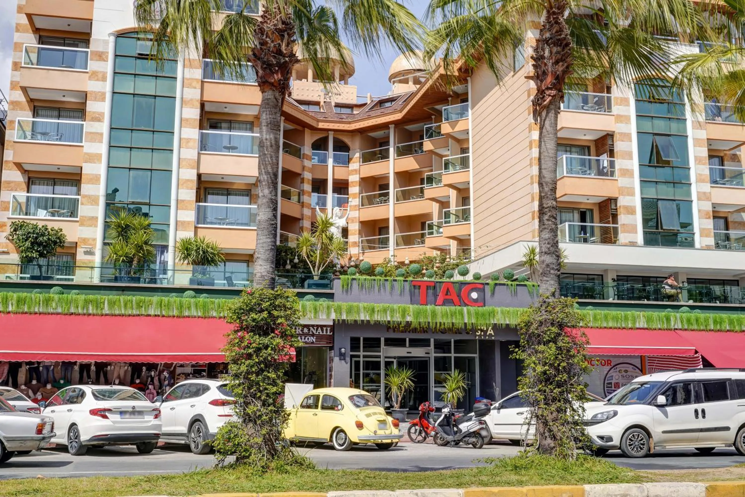 Facade/entrance in Tac Premier Hotel & Spa