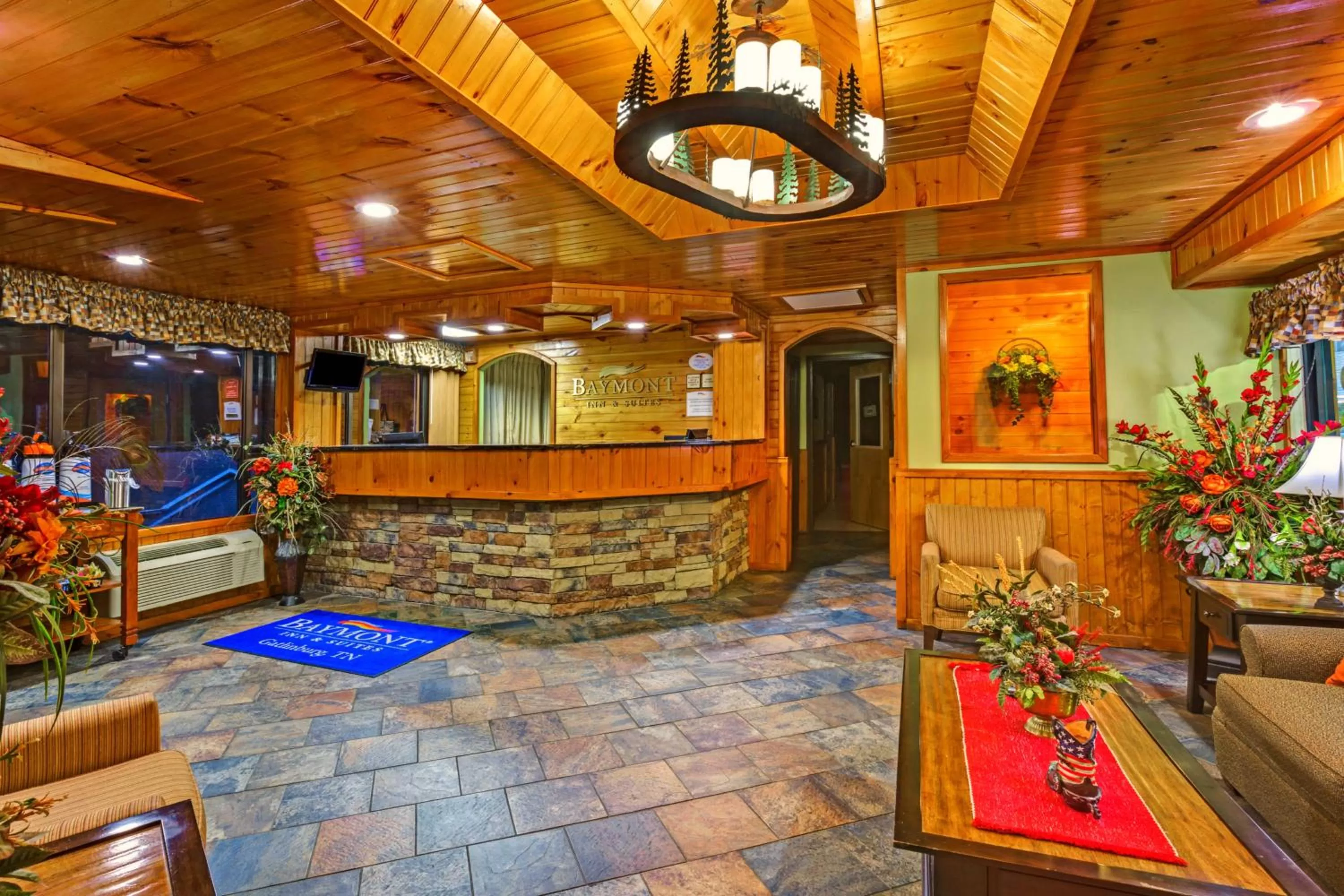 Lobby or reception in Baymont by Wyndham Gatlinburg On The River