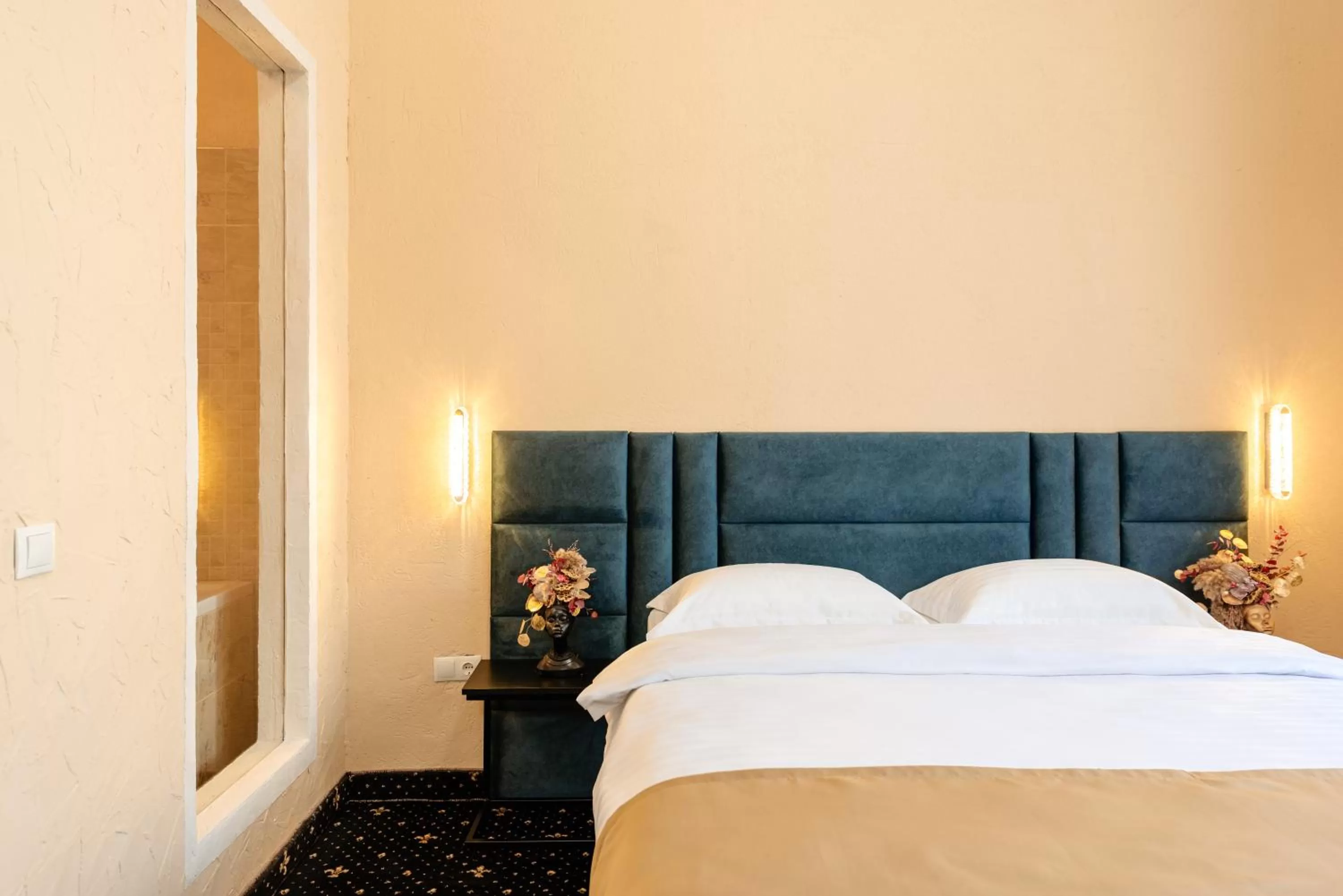 Bed in Palace Bulevard Inn