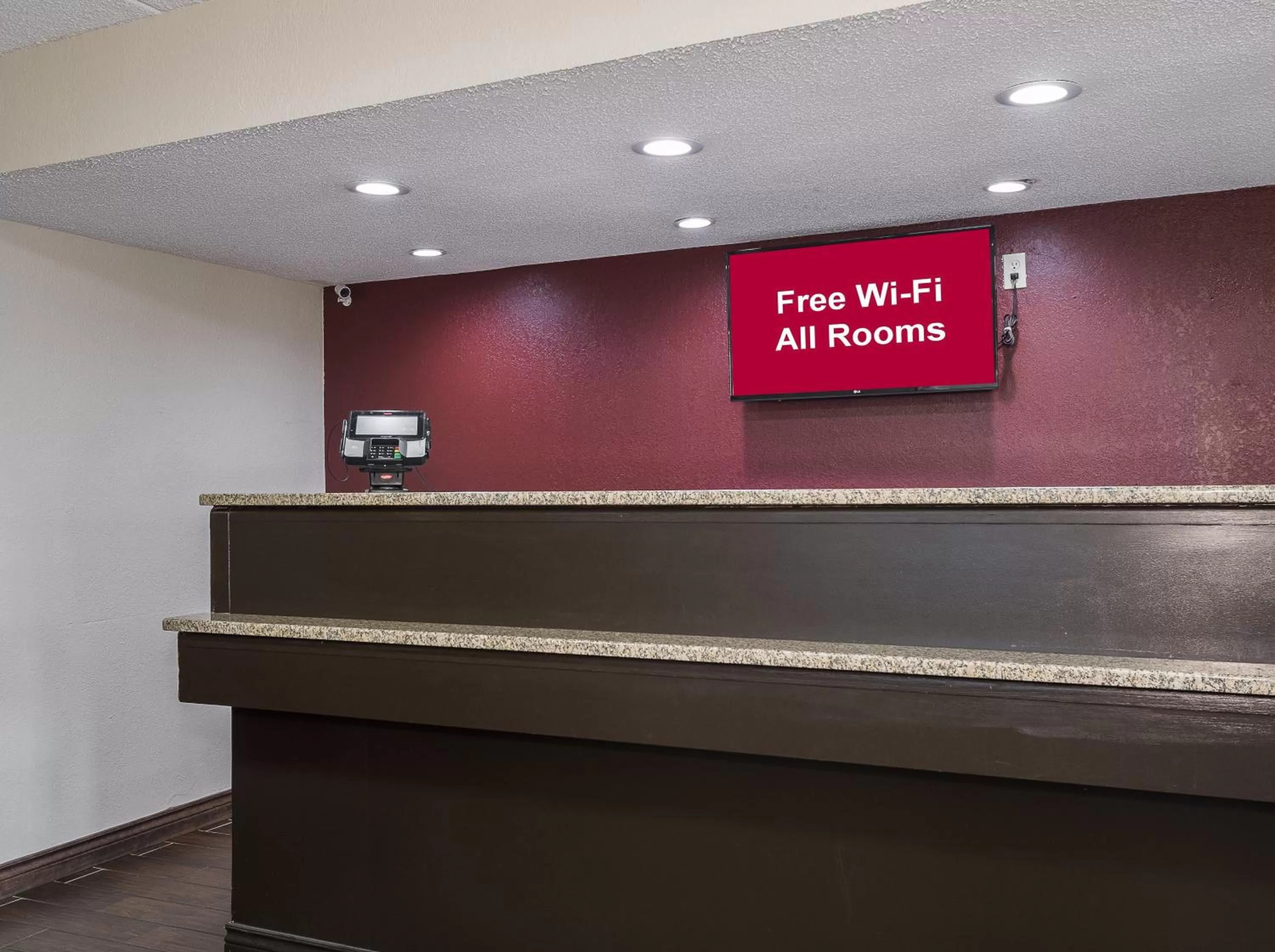Lobby or reception in Red Roof Inn Cincinnati East - Beechmont