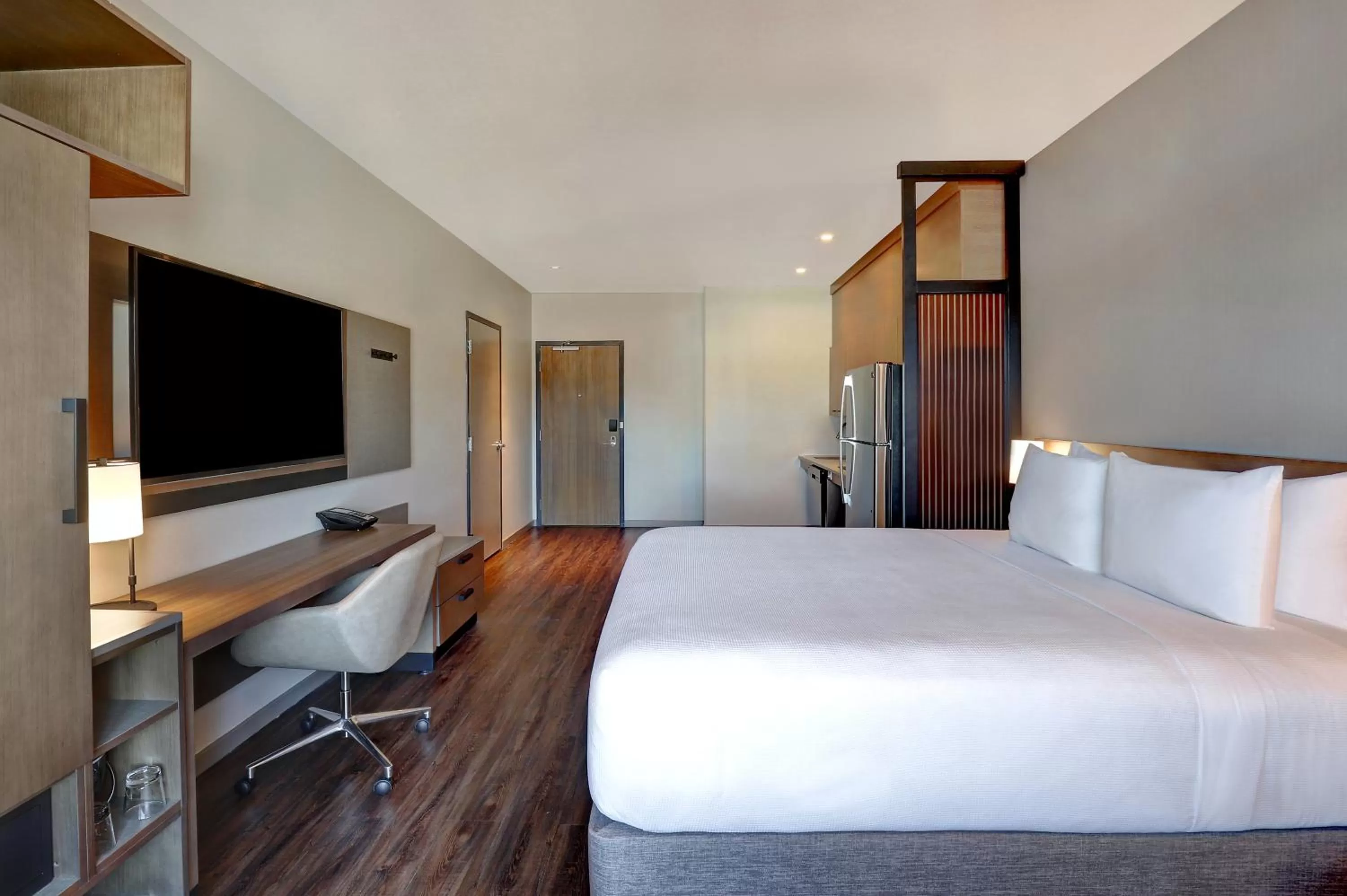 Photo of the whole room, Bed in Hyatt Place Prince George