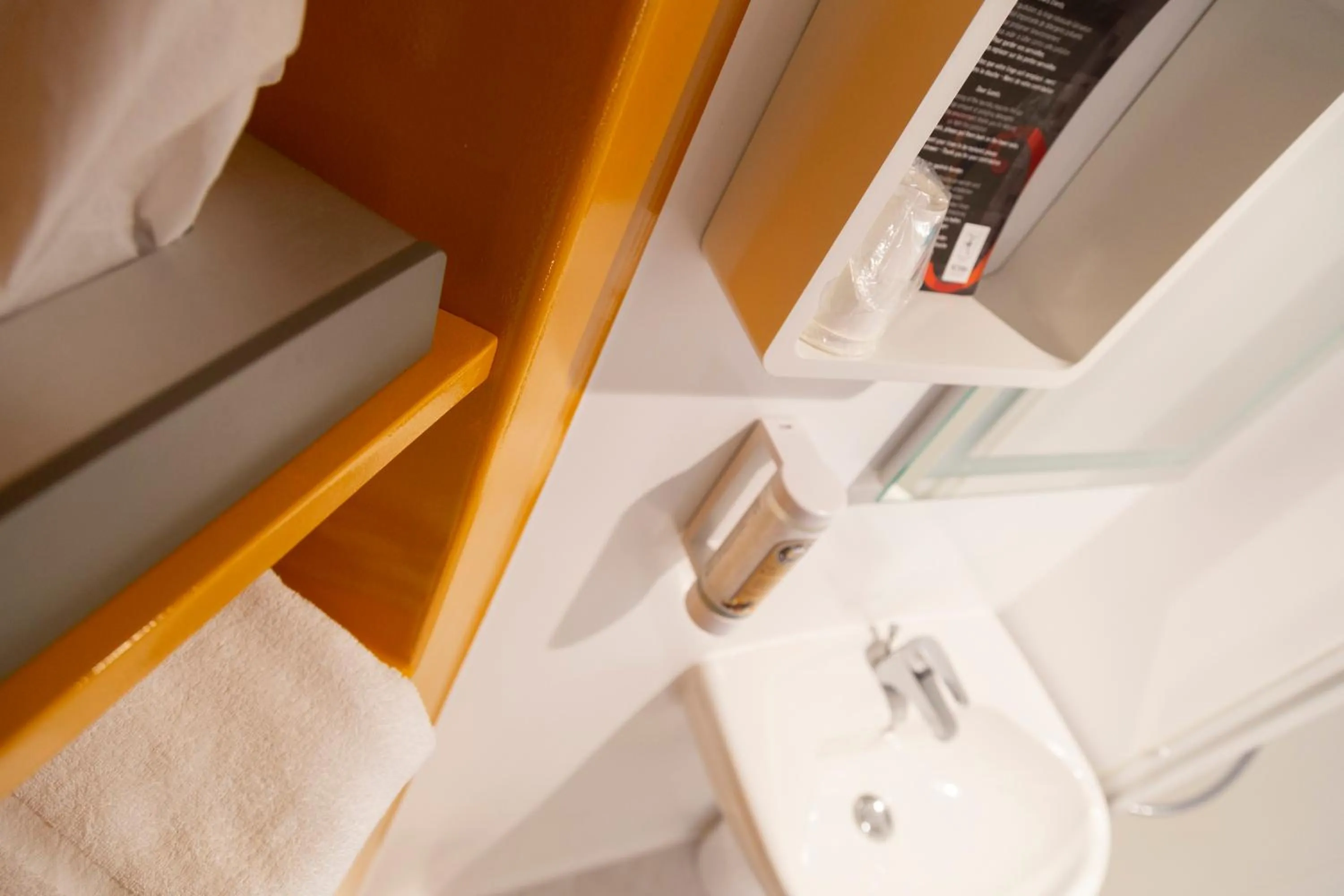 Bathroom in Hotel Victoria