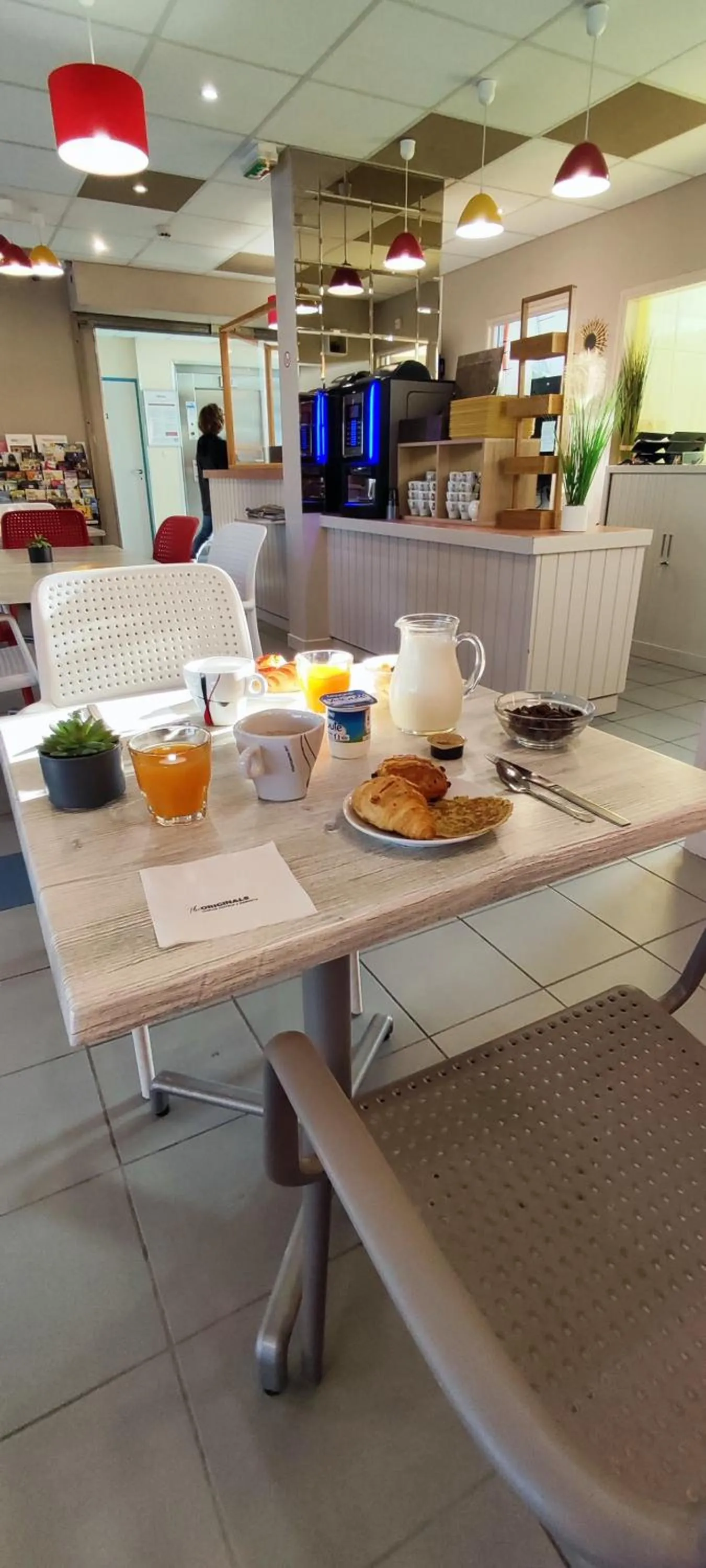 Food and drinks in The Originals Access, Hôtel les Iris, Berck-sur-Mer