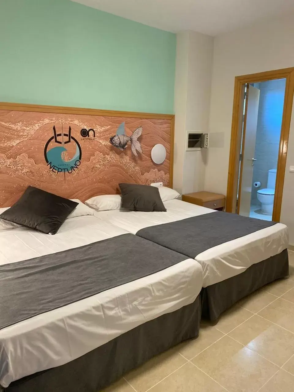One-Bedroom Apartment (2 Adults + 1 Child) in Hotel Neptuno by ON GROUP One-Bedroom Apartment (2 Adults + 1 Child) in Hotel Neptuno by ON GROUP