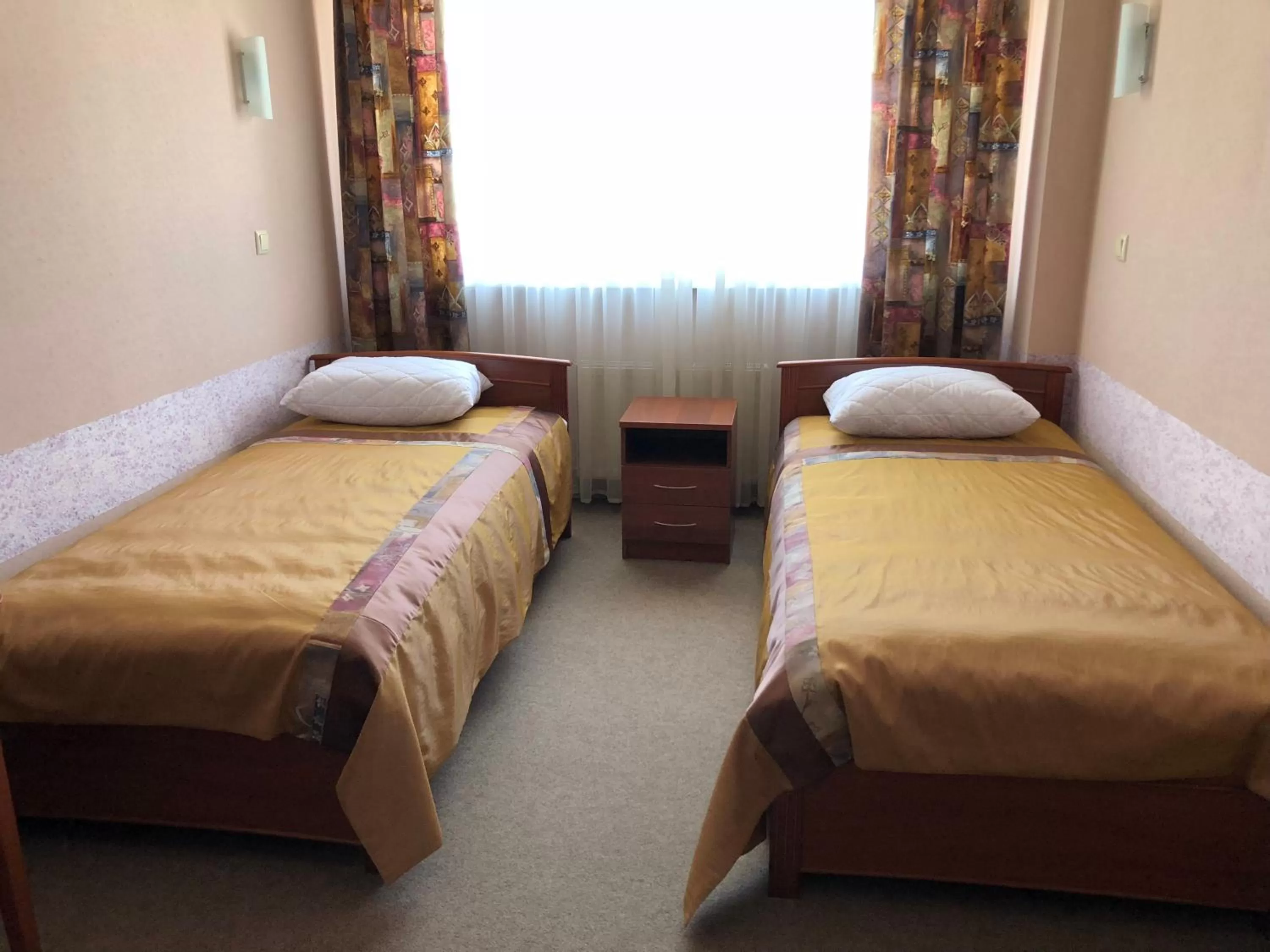 Bed in Mini Hotel on Brovarskaya