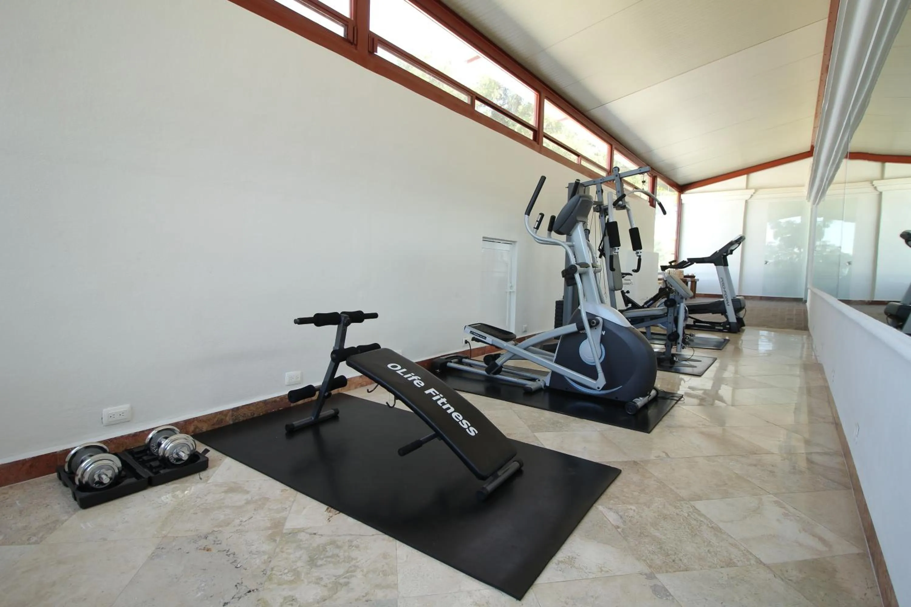 Fitness centre/facilities in Imperio De Angeles