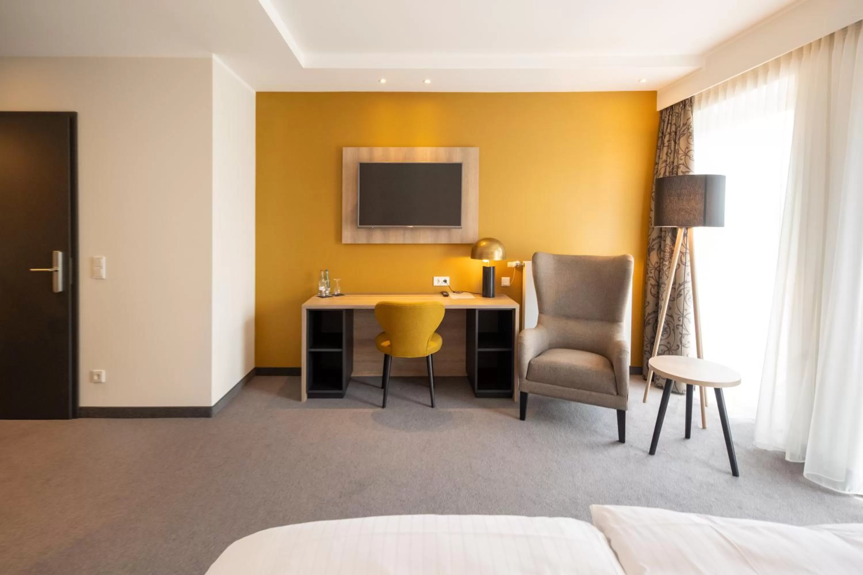 TV and multimedia in Hotel Rheinischer Hof