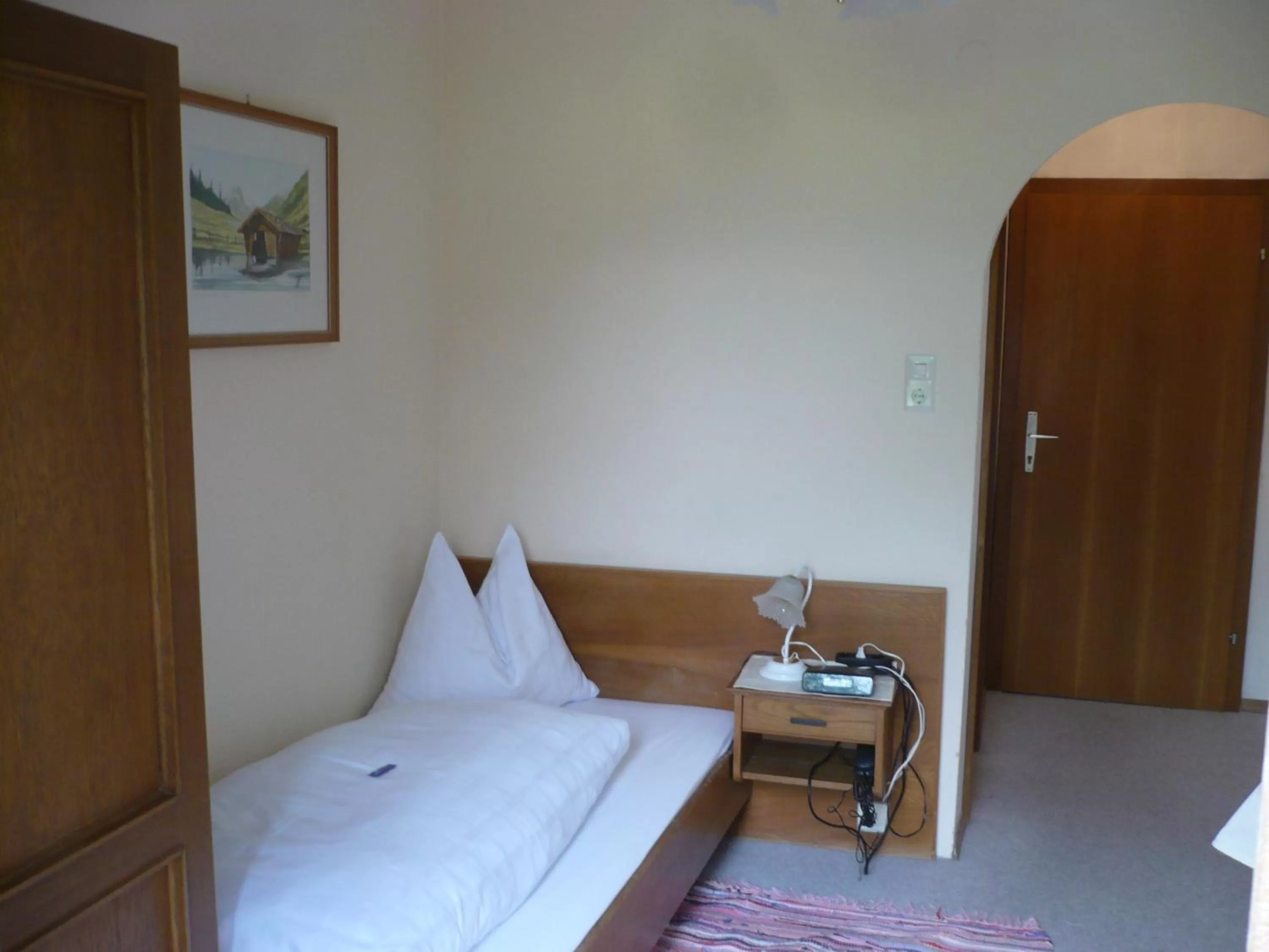 Photo of the whole room, Bed in Hotel Garni Wieshof