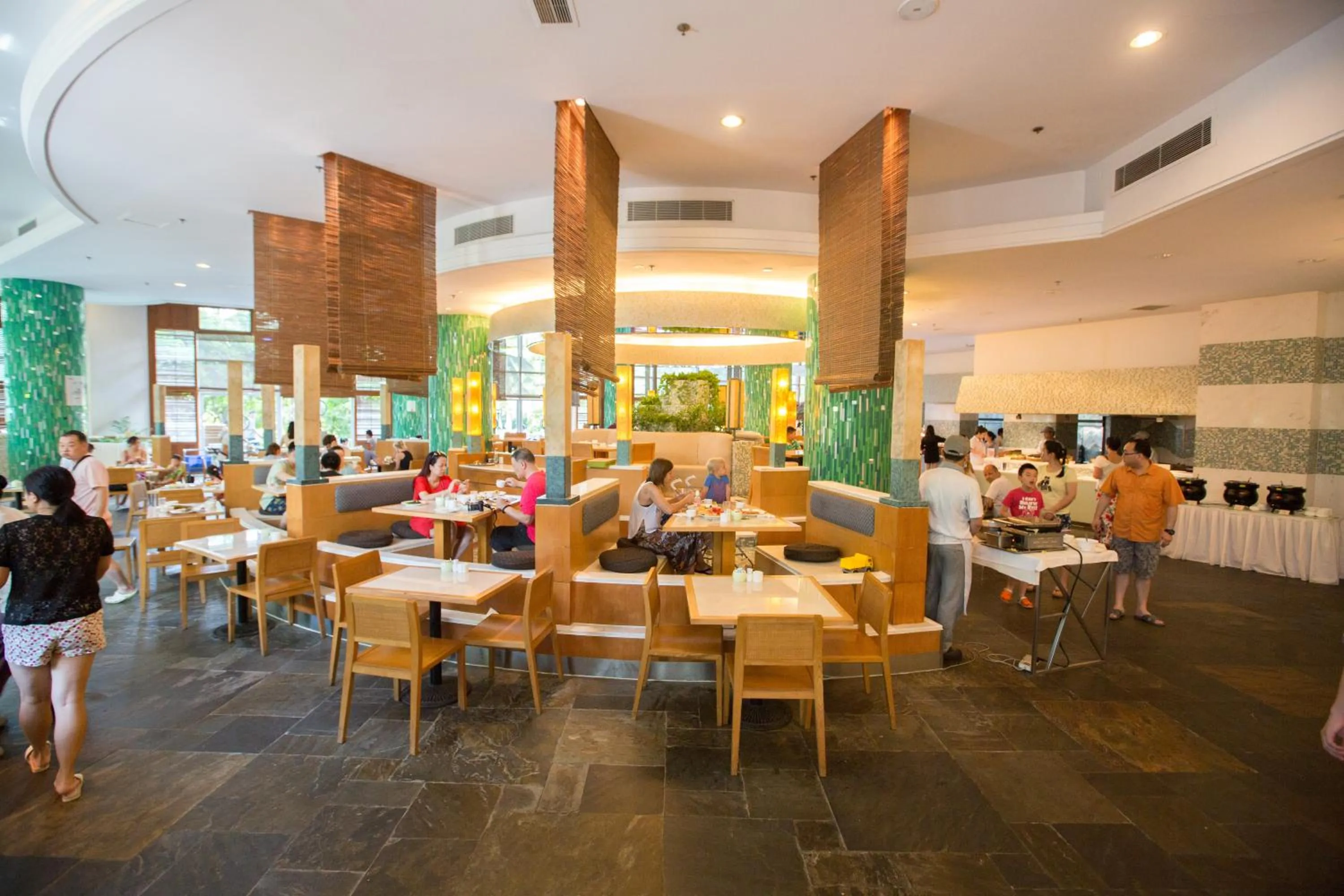 Breakfast, Restaurant/Places to Eat in Sunshine Resort Intime Sanya
