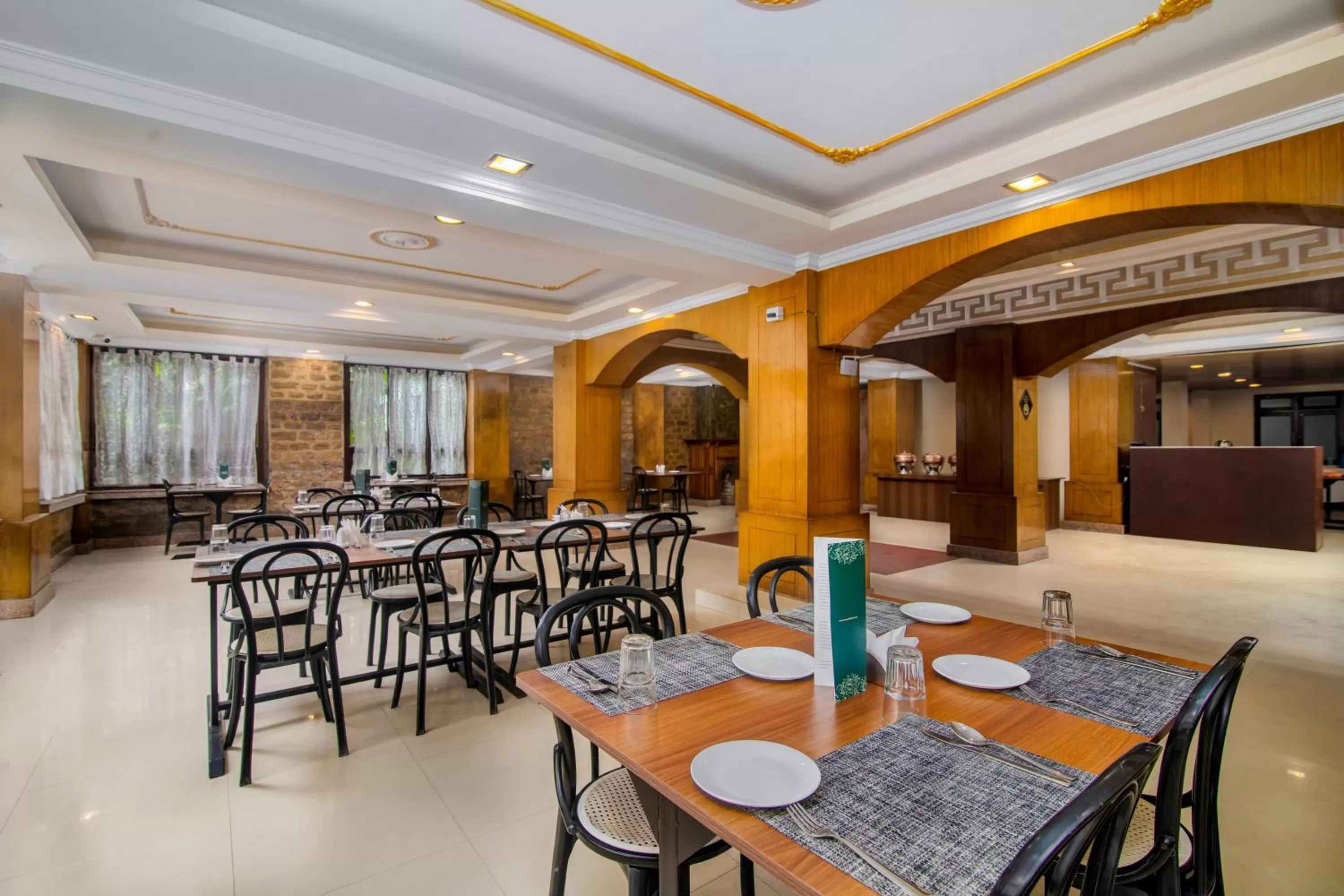 Restaurant/places to eat in Muscatel BhumSang - 200 Mts from Mall Road