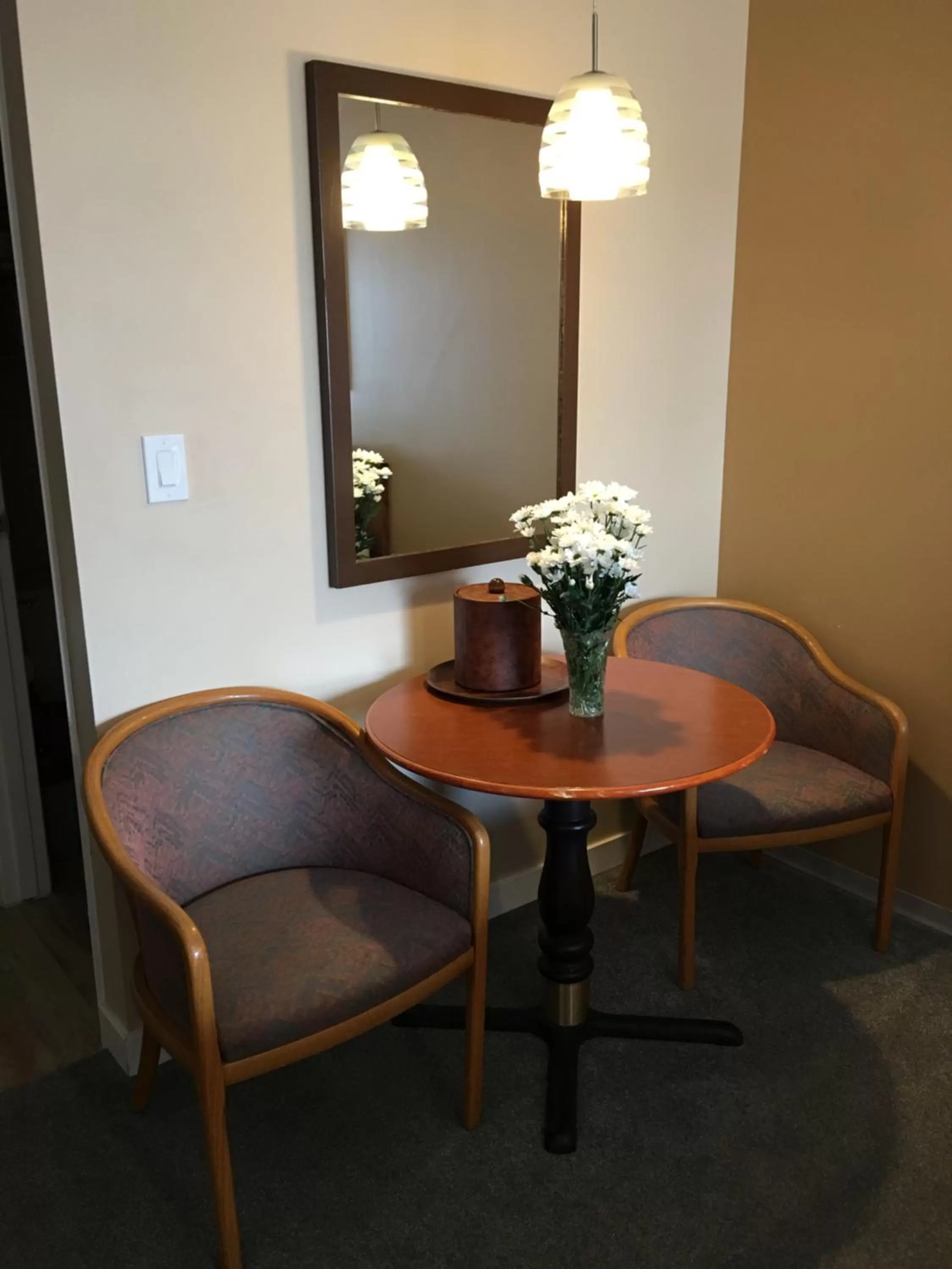 Thunderbird Motor Inn