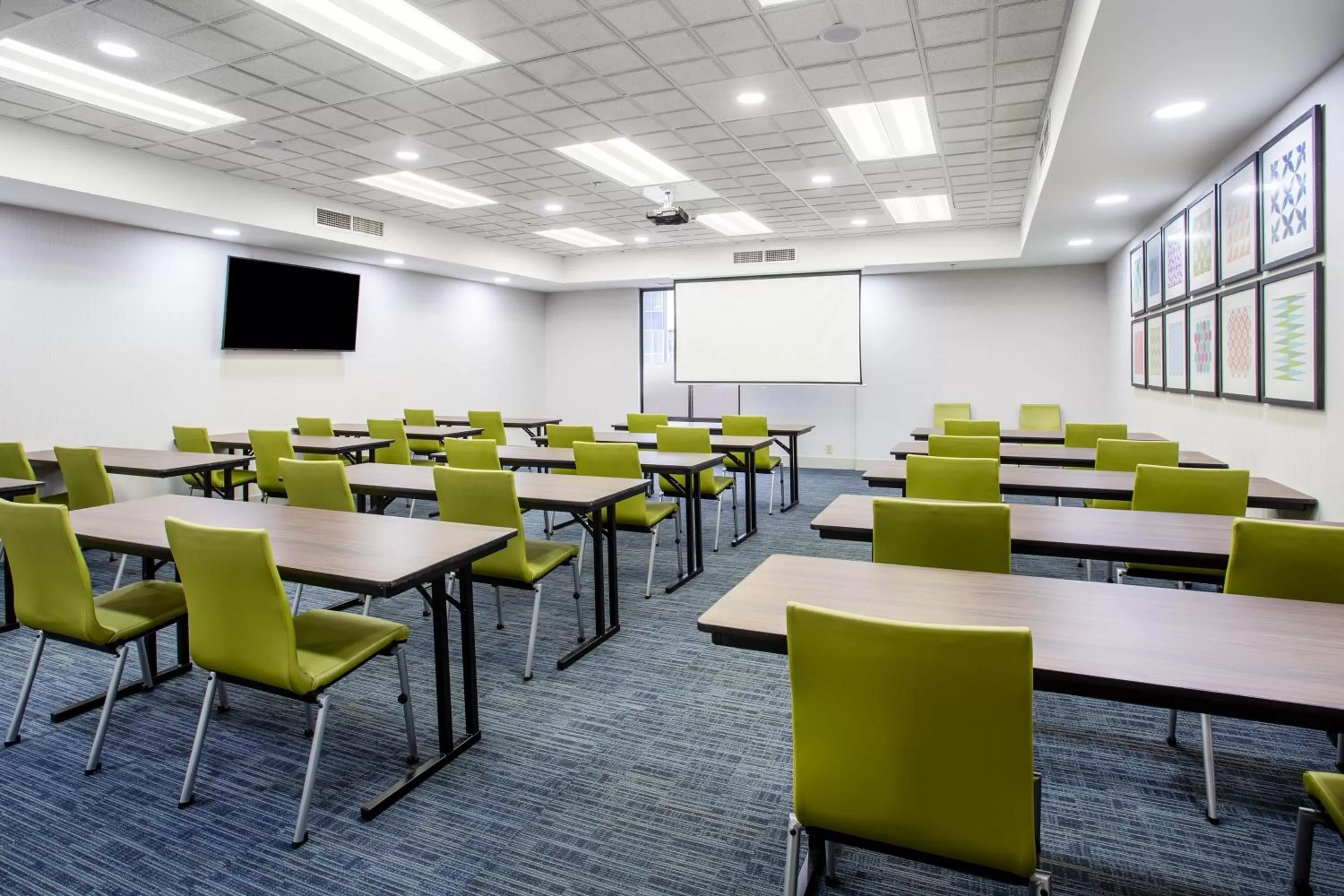 Meeting/conference room in Holiday Inn Express Hotel & Suites Fort Wayne by IHG