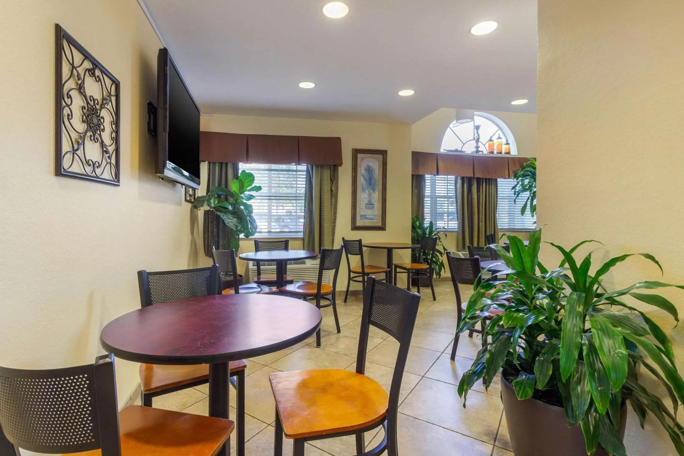 Restaurant/places to eat in Quality Inn & Suites Lehigh Acres Fort Myers