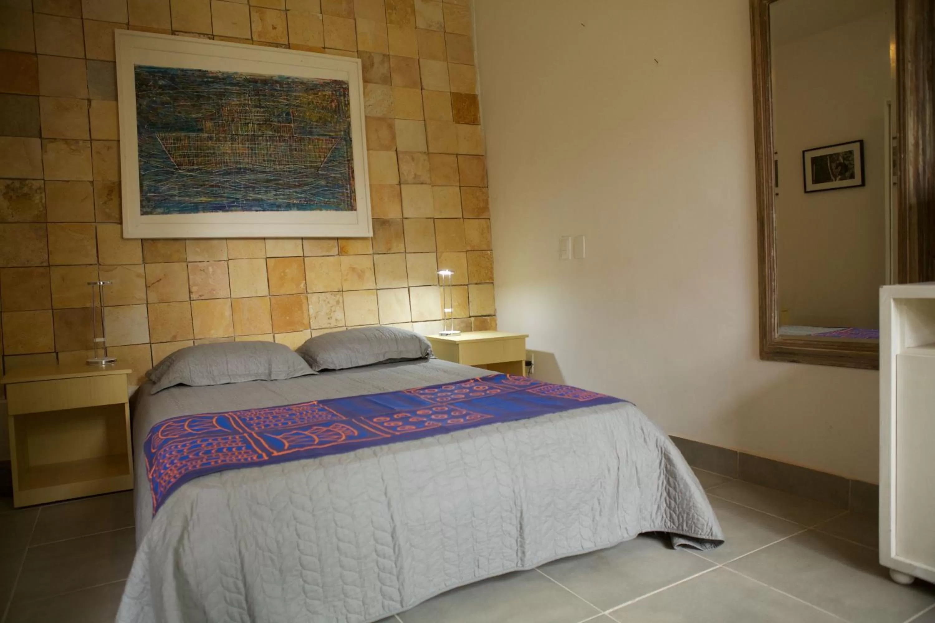 Photo of the whole room, Bed in Irradiante