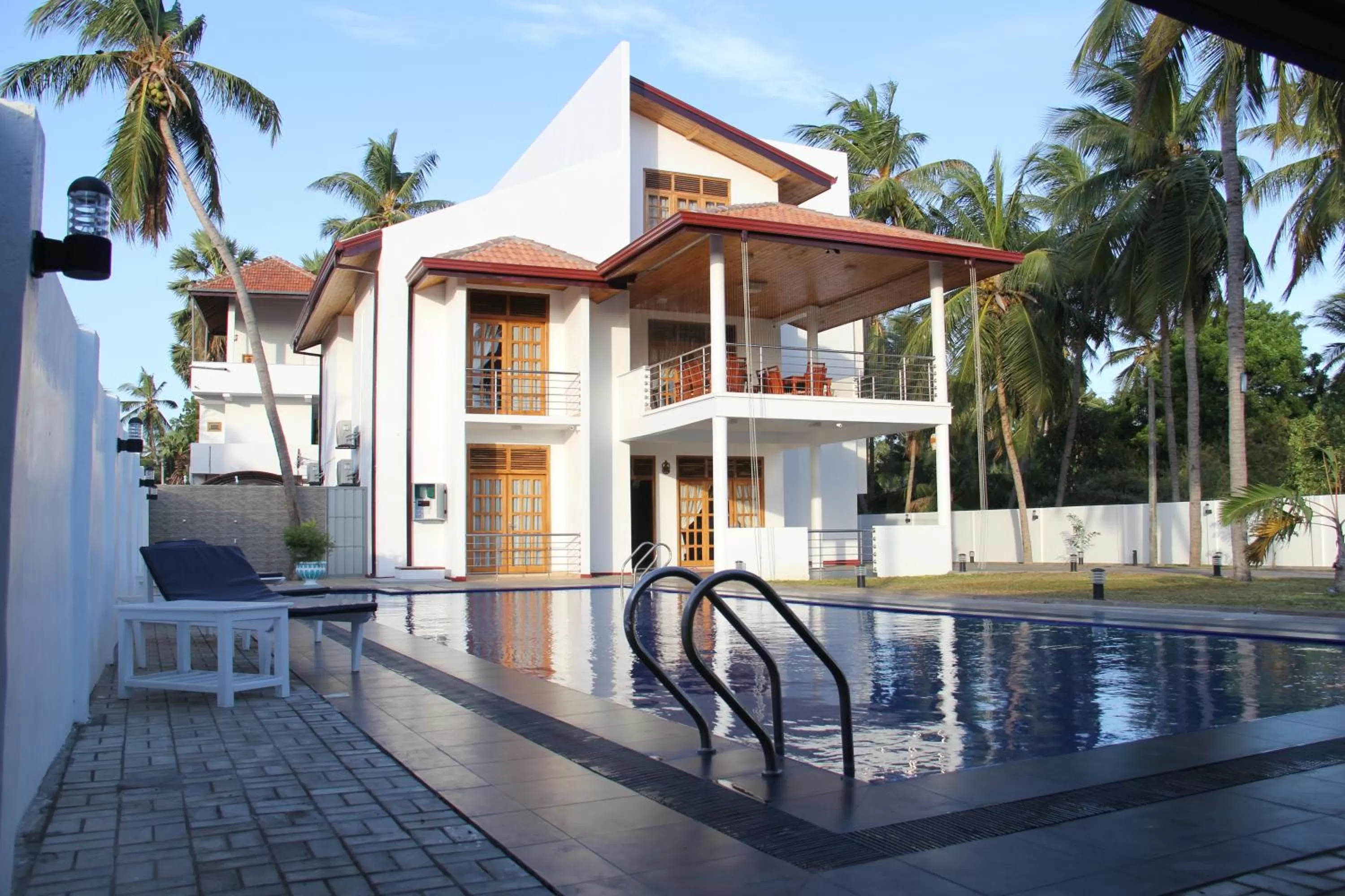 Property building in Bluewater Beach Resort