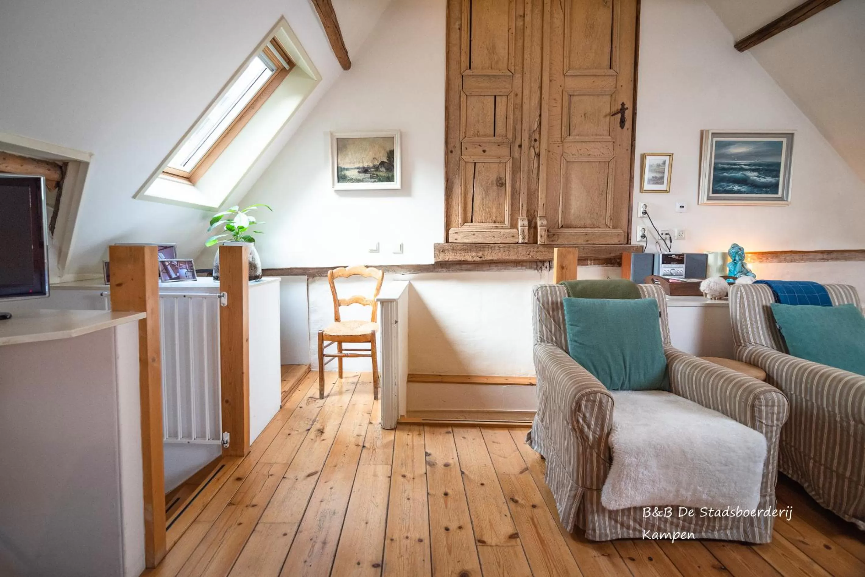 Seating area in De Stadsboerderij