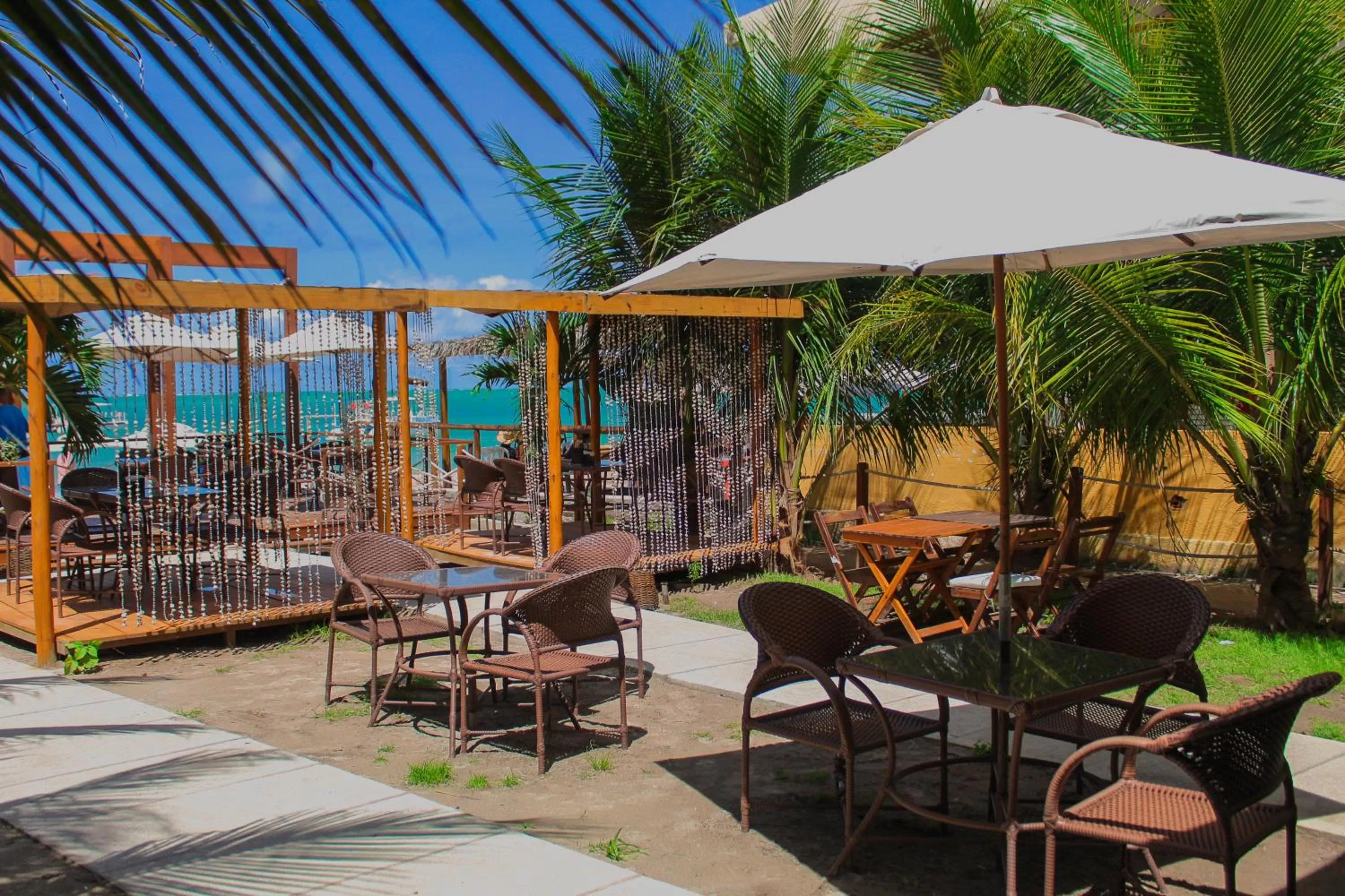 Restaurant/Places to Eat in Pousada Sol e Mar