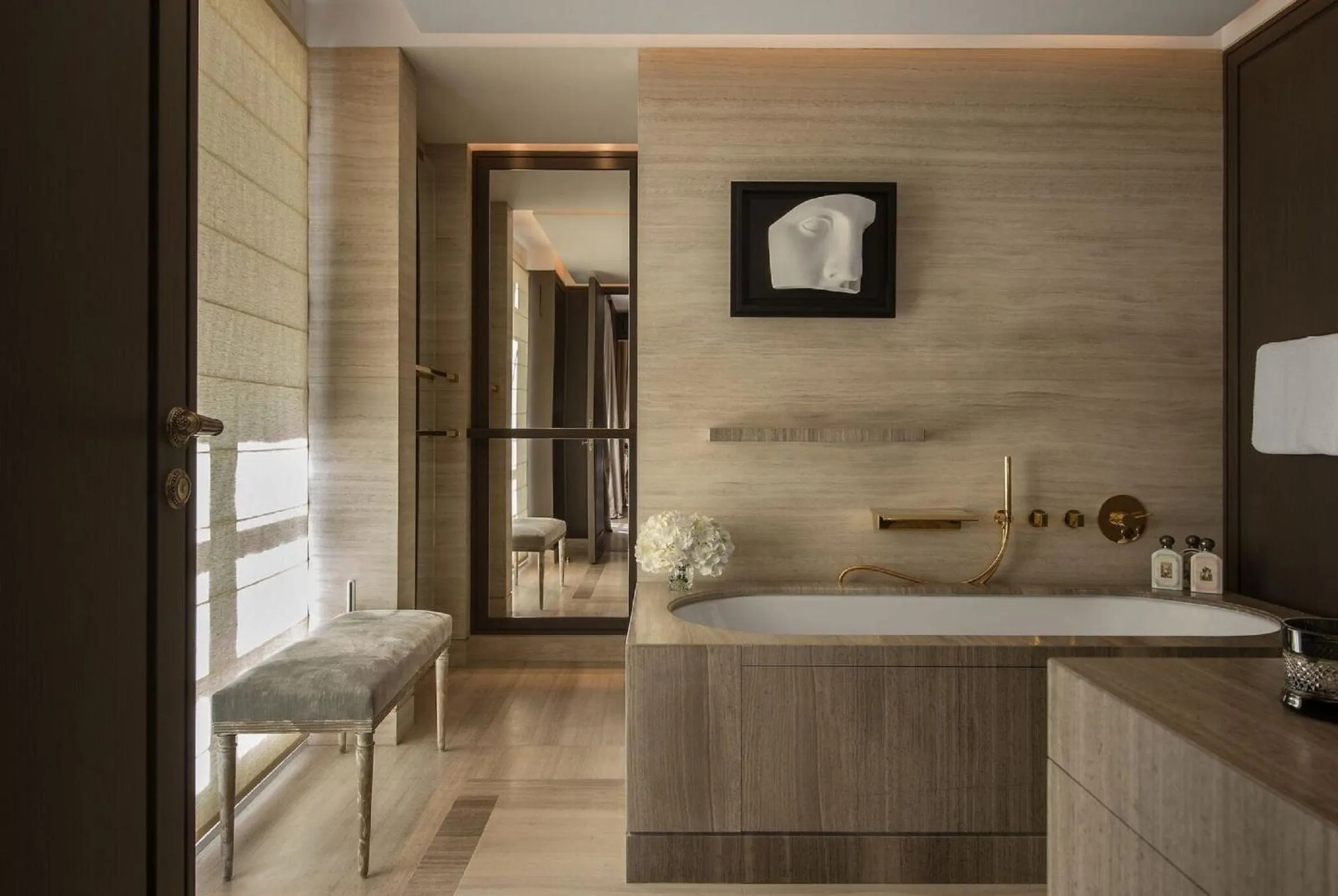 Bathroom in Hotel de Crillon