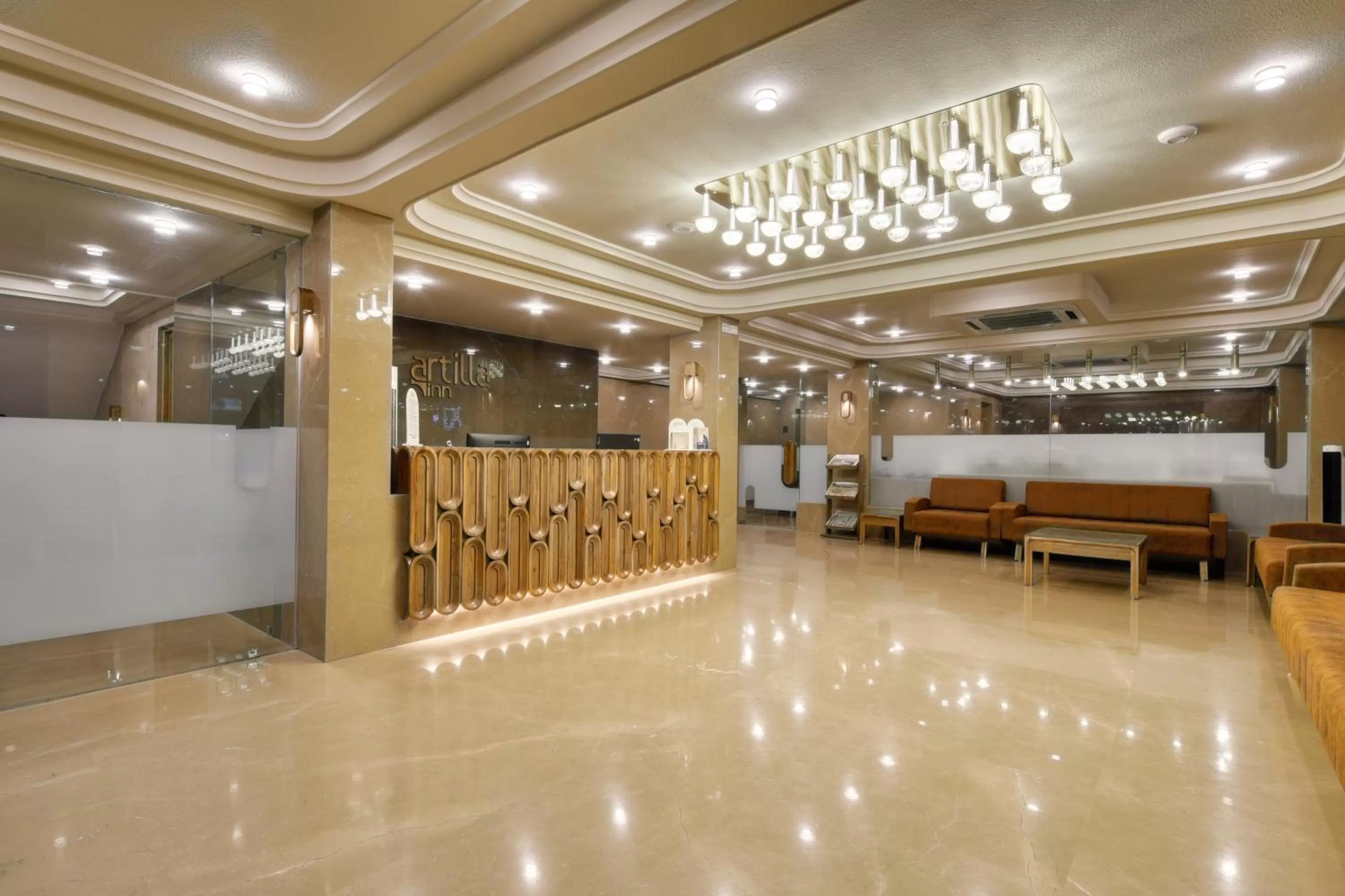 Lobby or reception in Artilla Inn