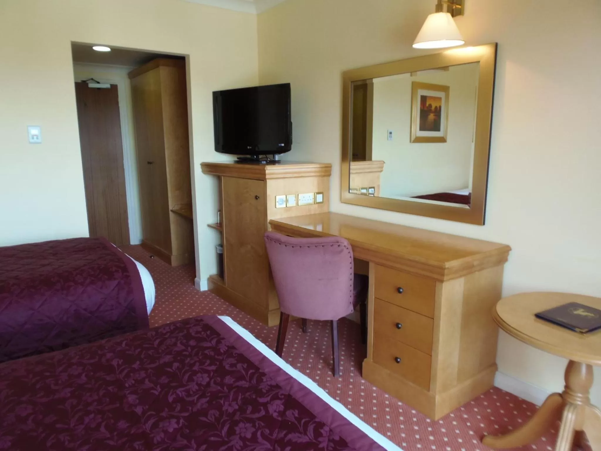 Photo of the whole room, Bed in Lakeside International Hotel