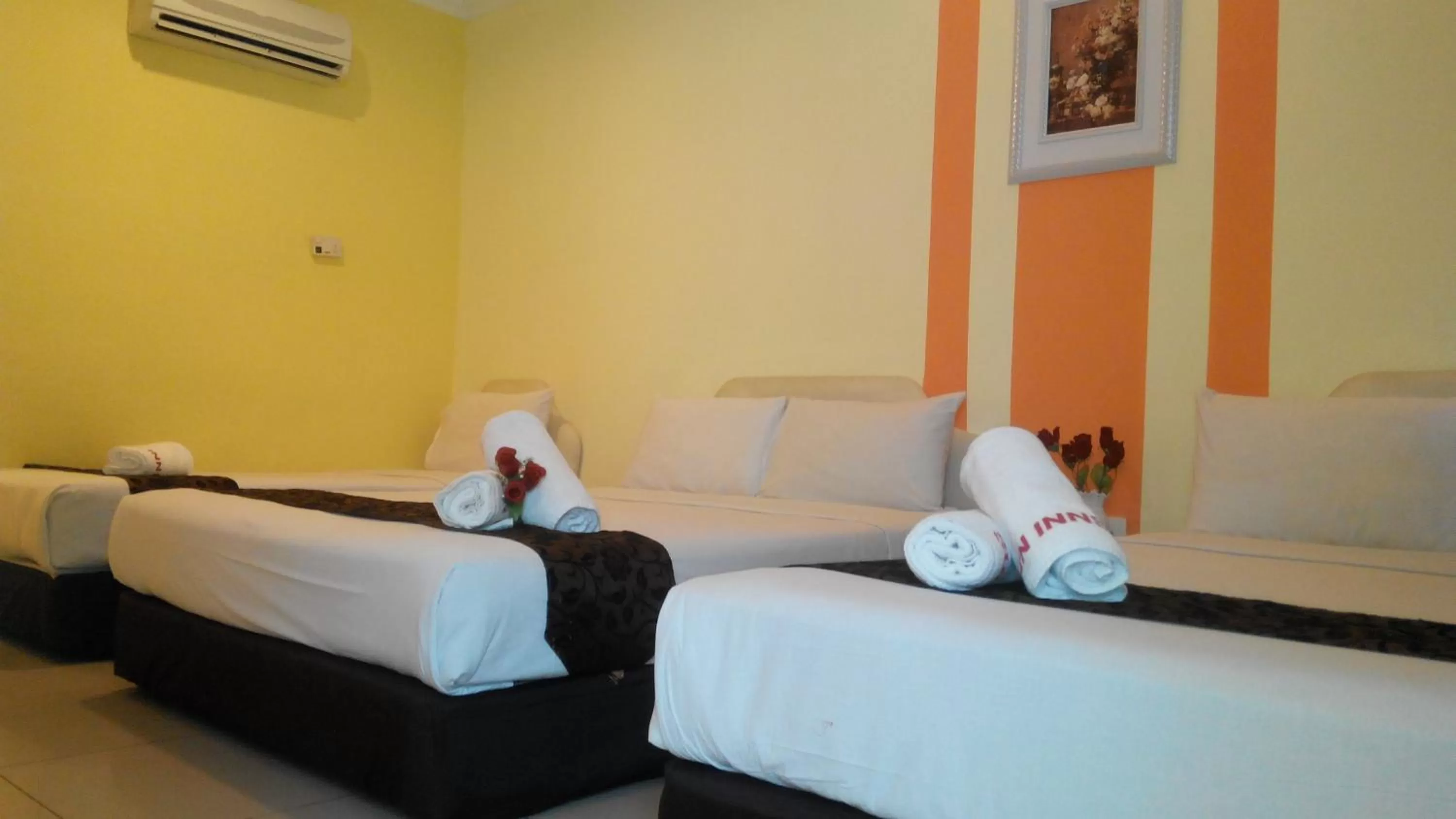 bunk bed, Bed in Sun Inns Hotel Kuala Selangor