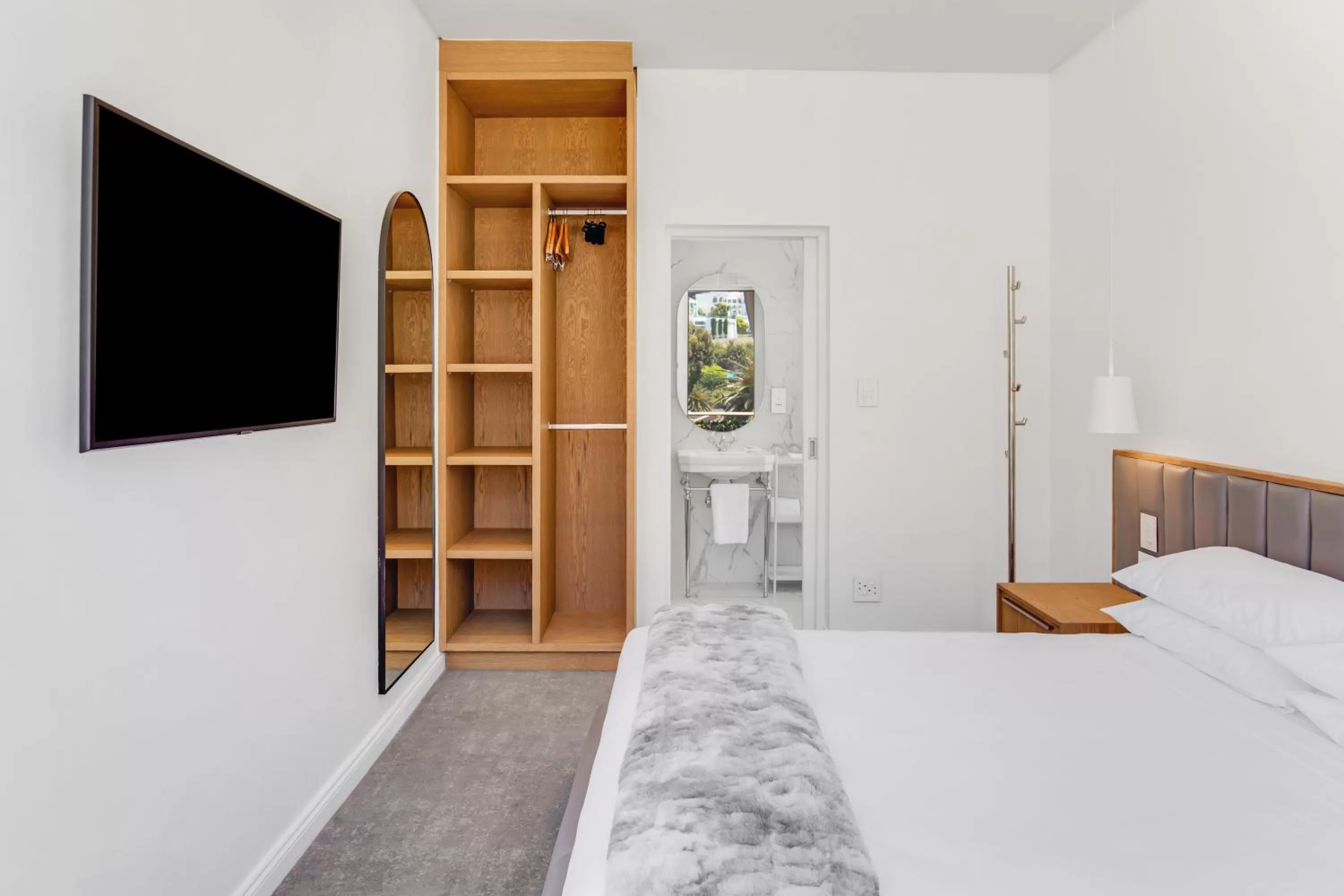 TV and multimedia, Bed in The Marly Boutique Hotel