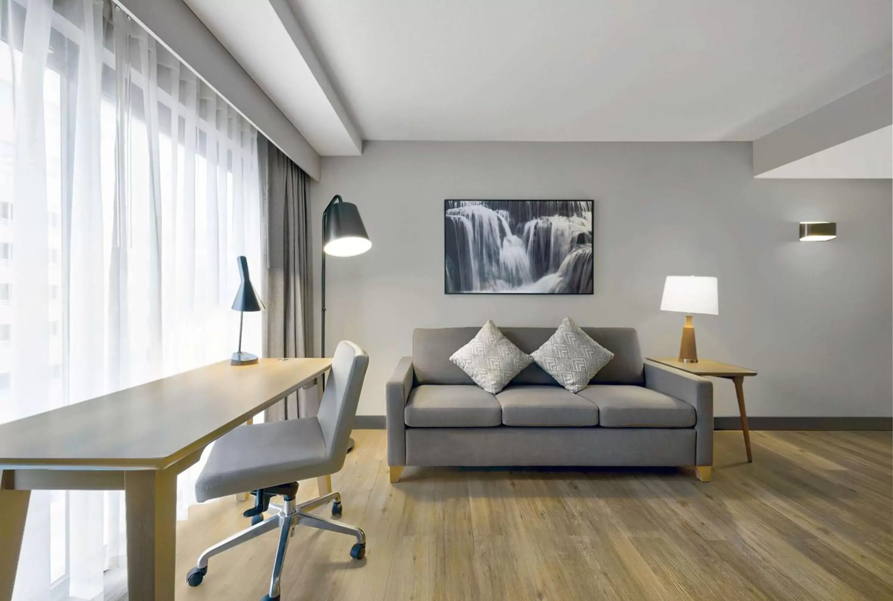 Two Room King Suite with Partial View in DoubleTree by Hilton Davenport Two Room King Suite with Partial View in DoubleTree by Hilton Davenport