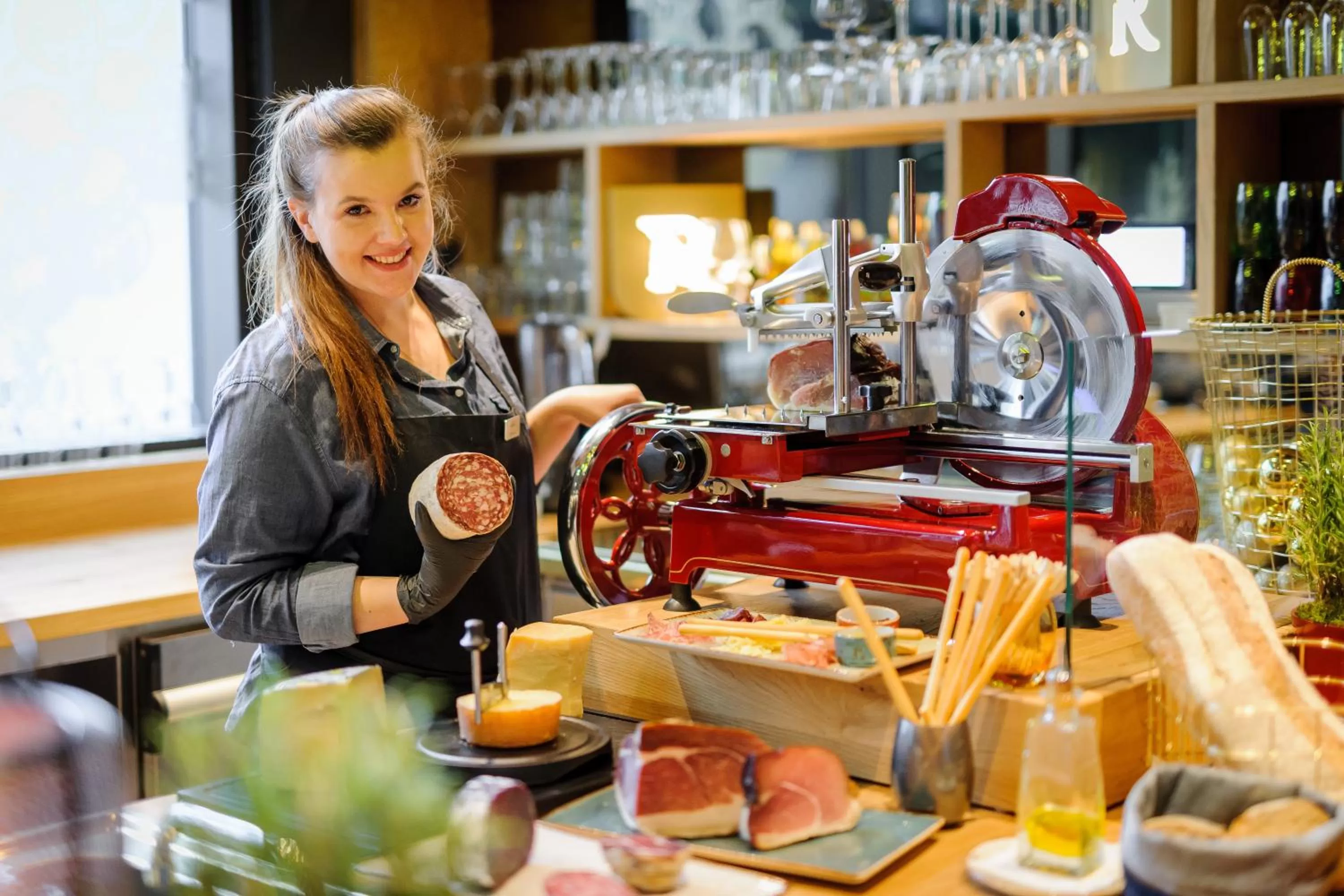 Staff in MERCURE Hotel Berlin Wittenbergplatz
