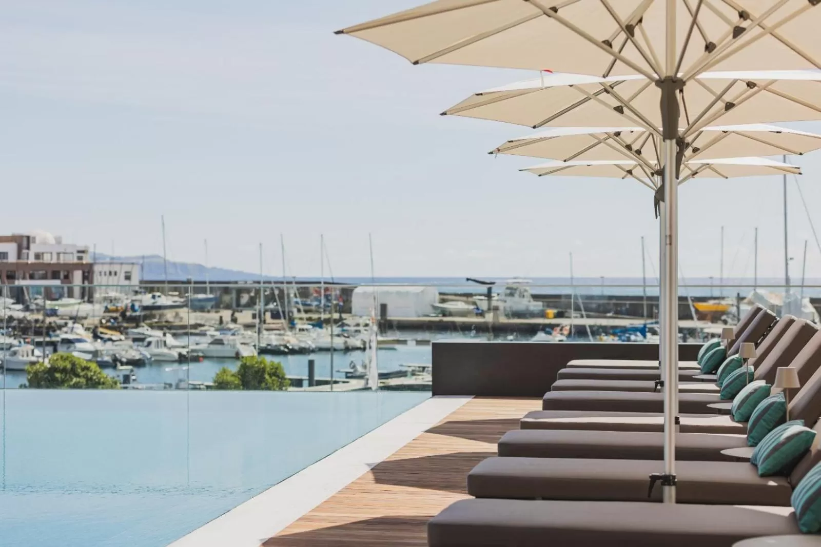 Pool view in Hotel Marina Atlântico