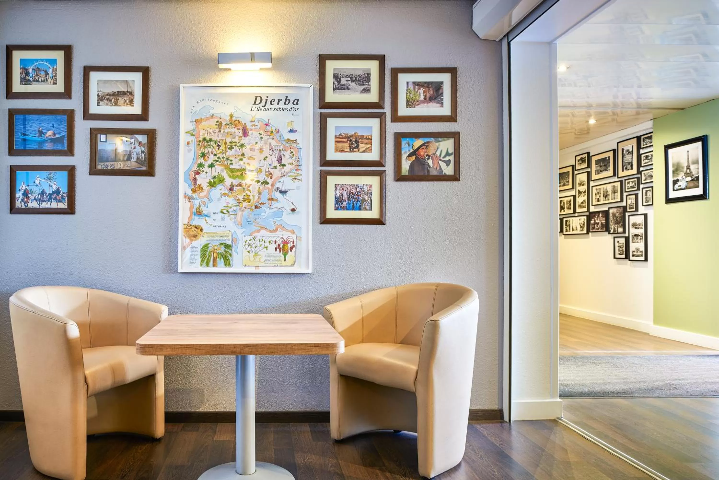 Living room in ibis budget Santeny