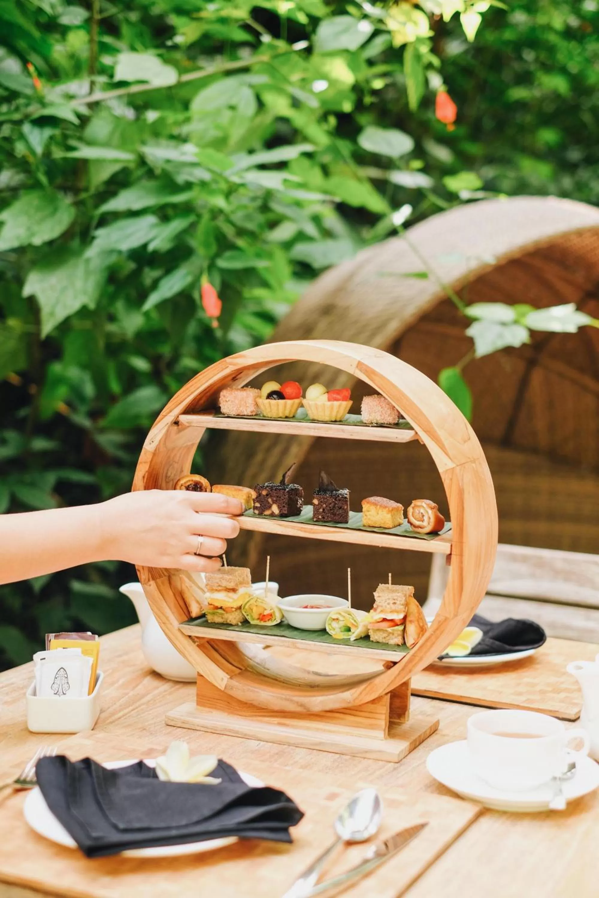 Food and drinks in The Kayon Resort