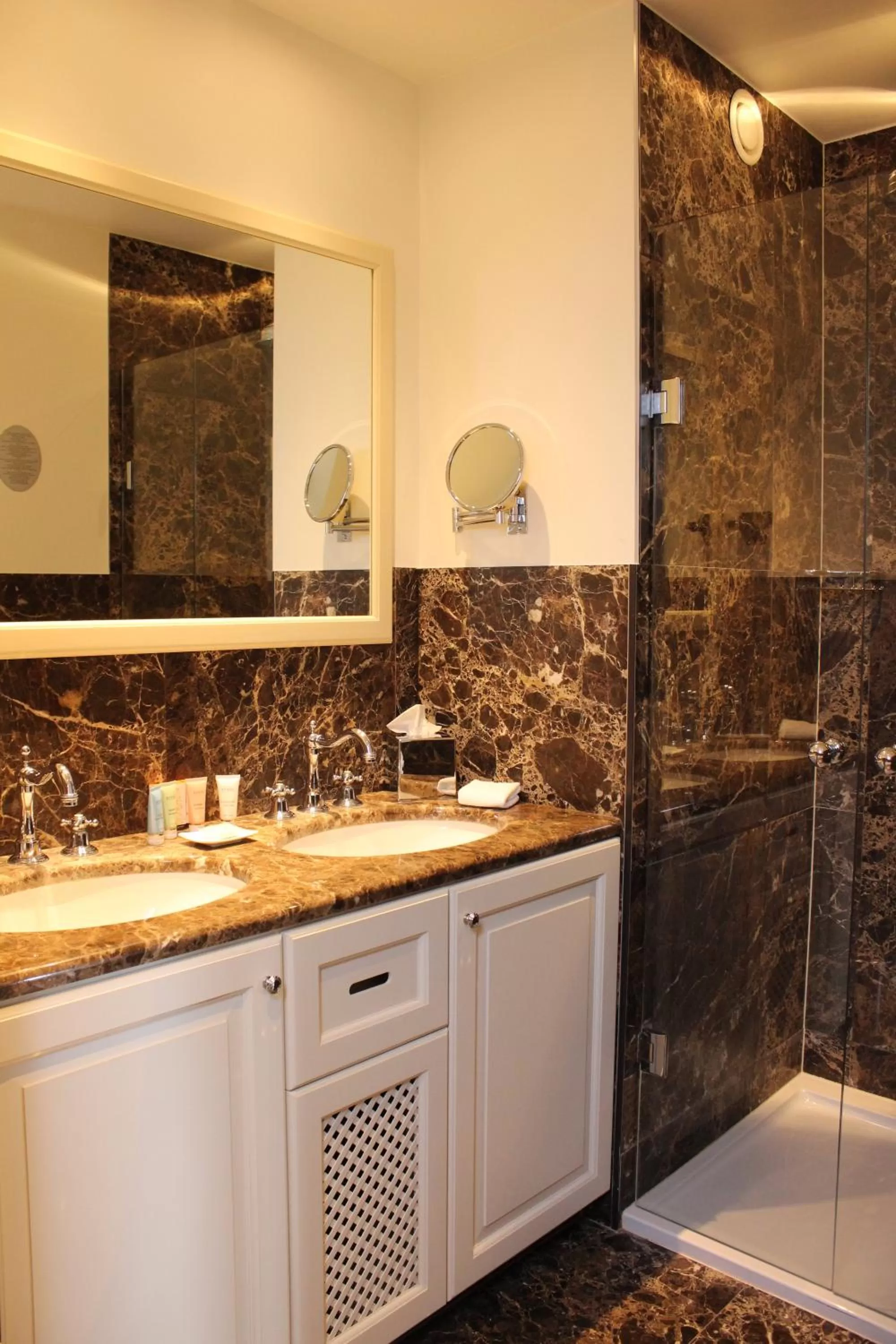 Bathroom in Dukes' Palace Residence - by Dukes' Hotel Collection