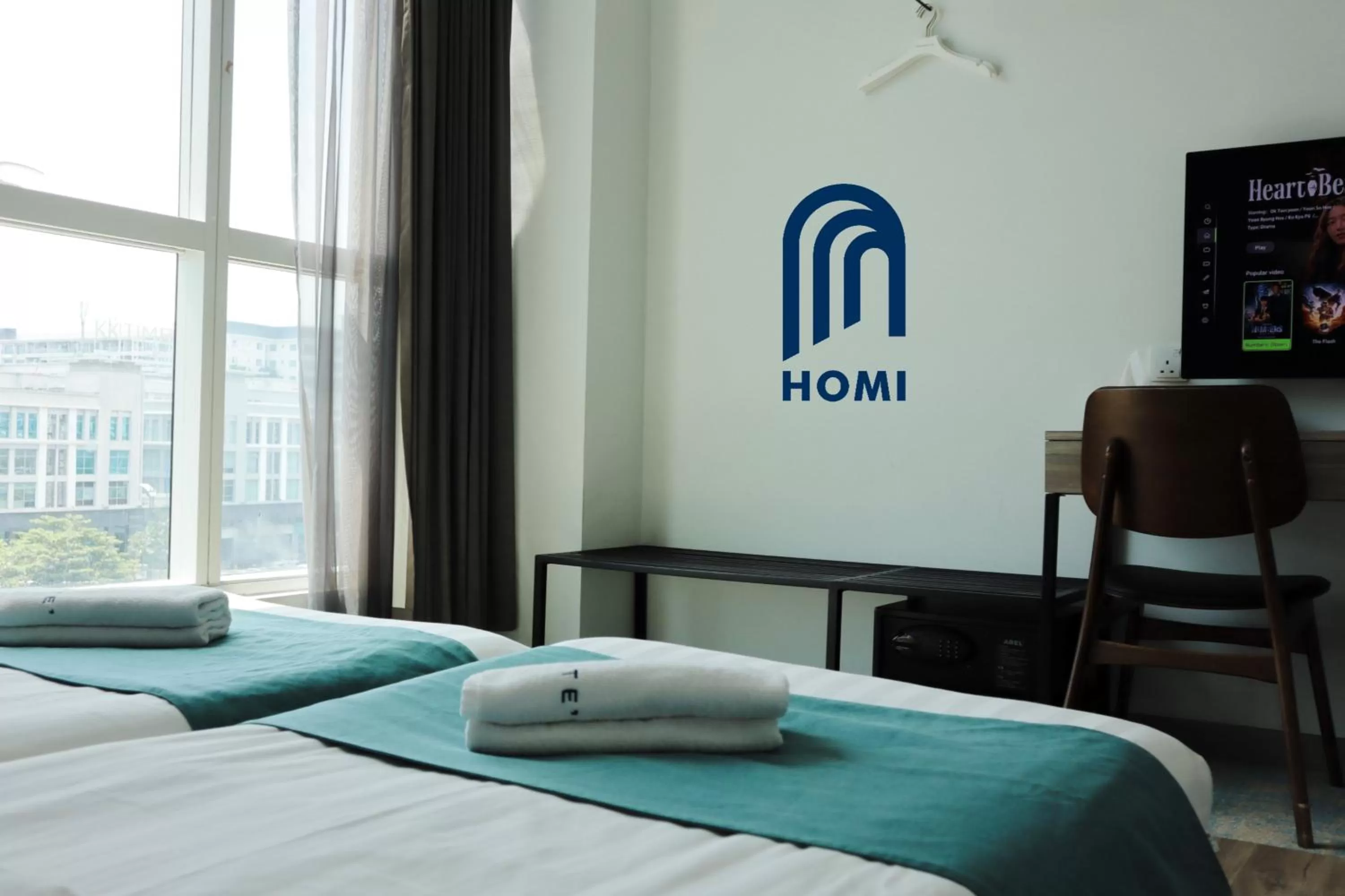 Photo of the whole room, Bed in Homi Breeze at Sutera Avenue 和逸微风