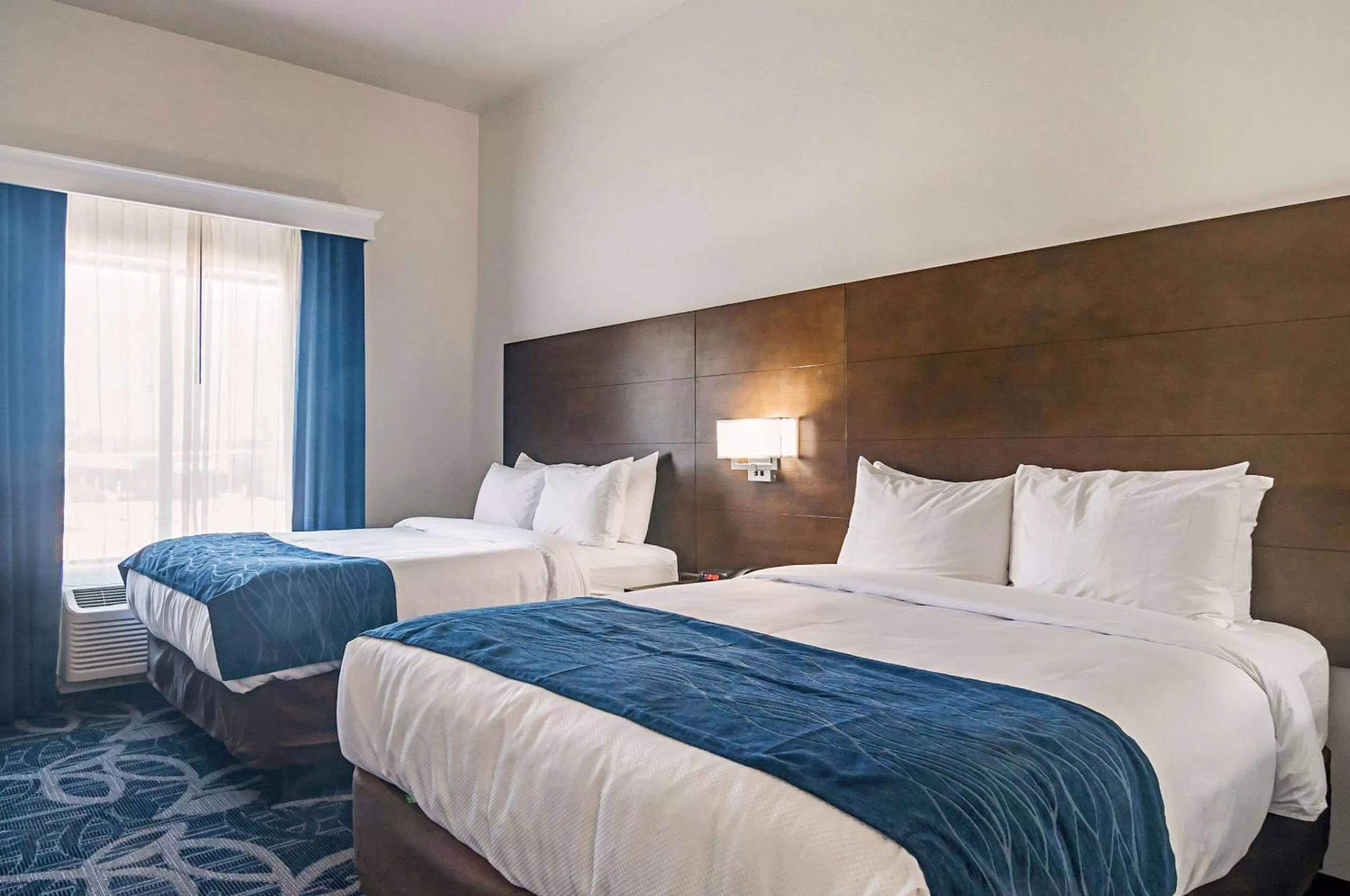 Deluxe Queen Studio  in Comfort Inn & Suites Oklahoma City