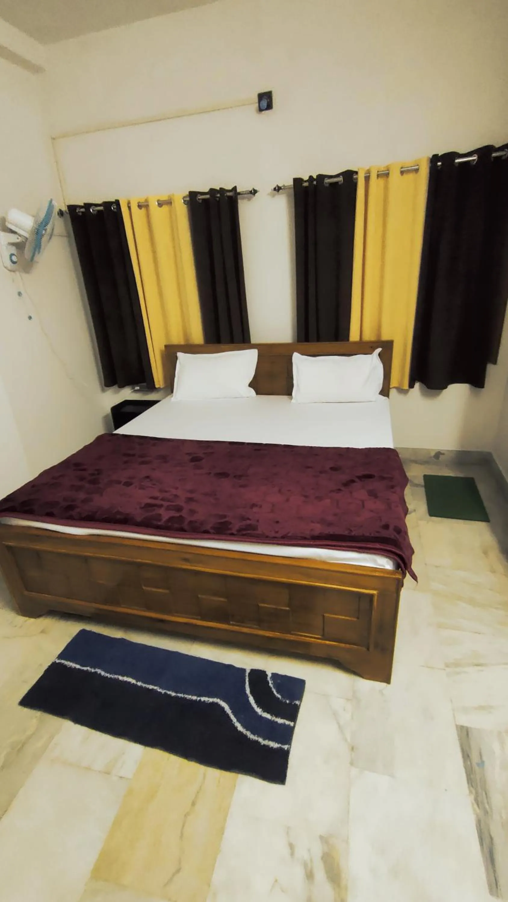 Hotel The Aparna Residency