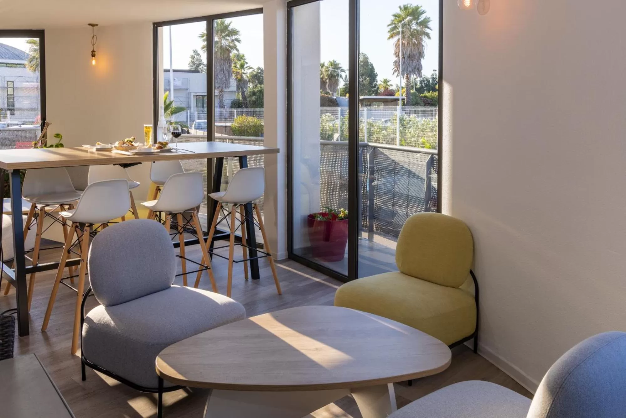 Living room in The Originals City, Hôtel Les Dômes, Perpignan Sud Saleilles
