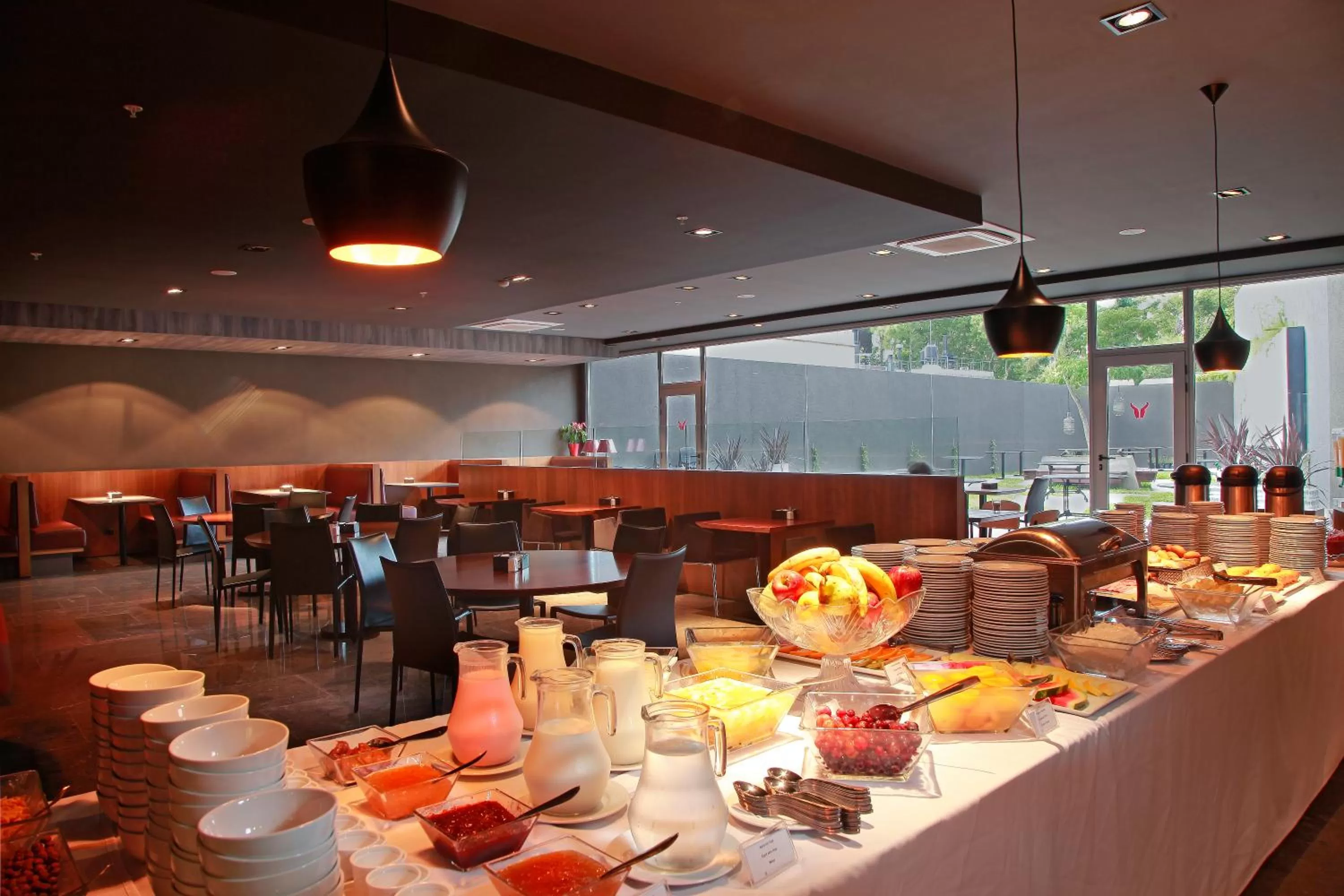 Breakfast in Dazzler by Wyndham Montevideo