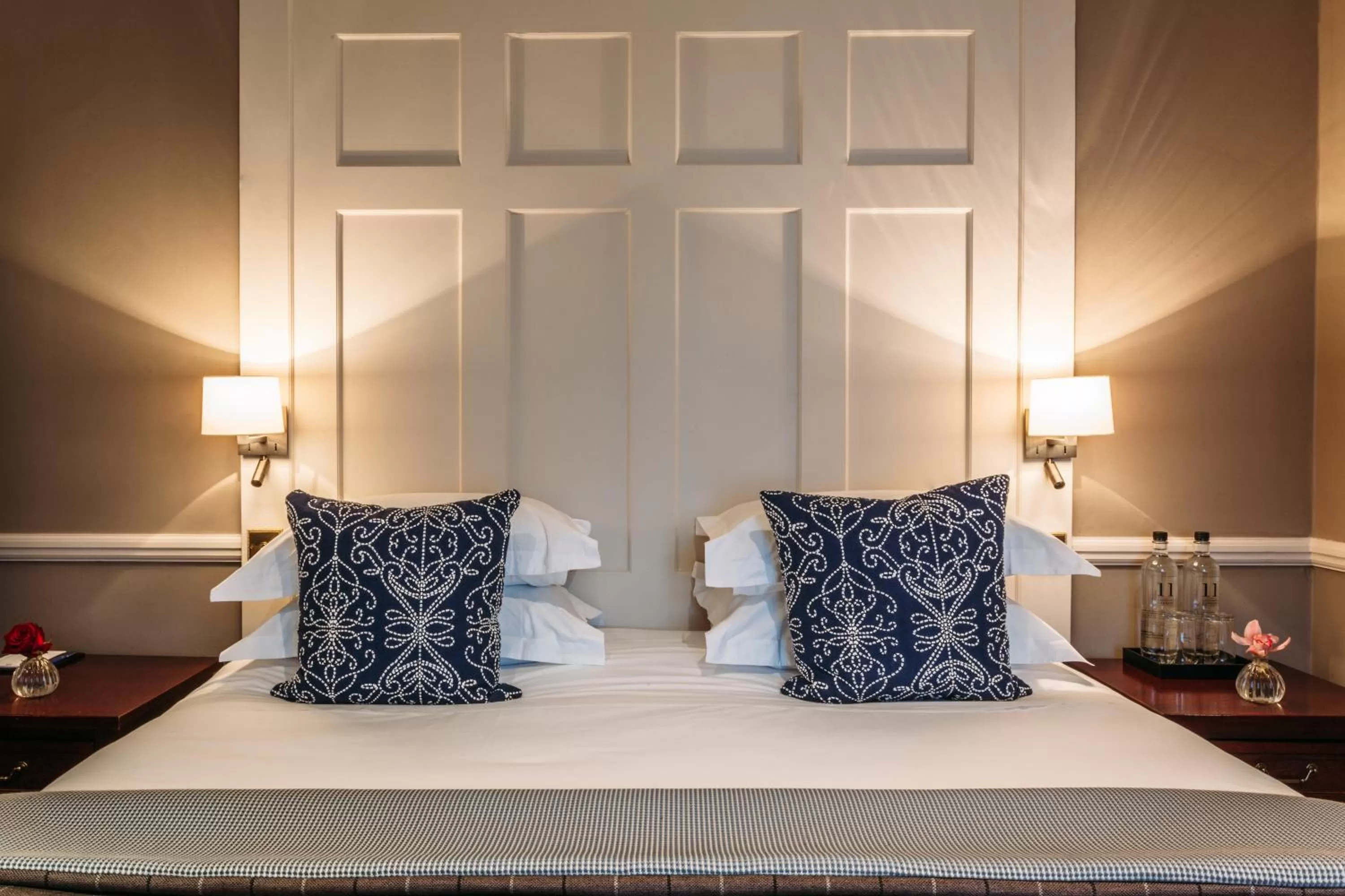 Bedroom, Bed in 11 Cadogan Gardens and The Apartments by Iconic Luxury Hotels