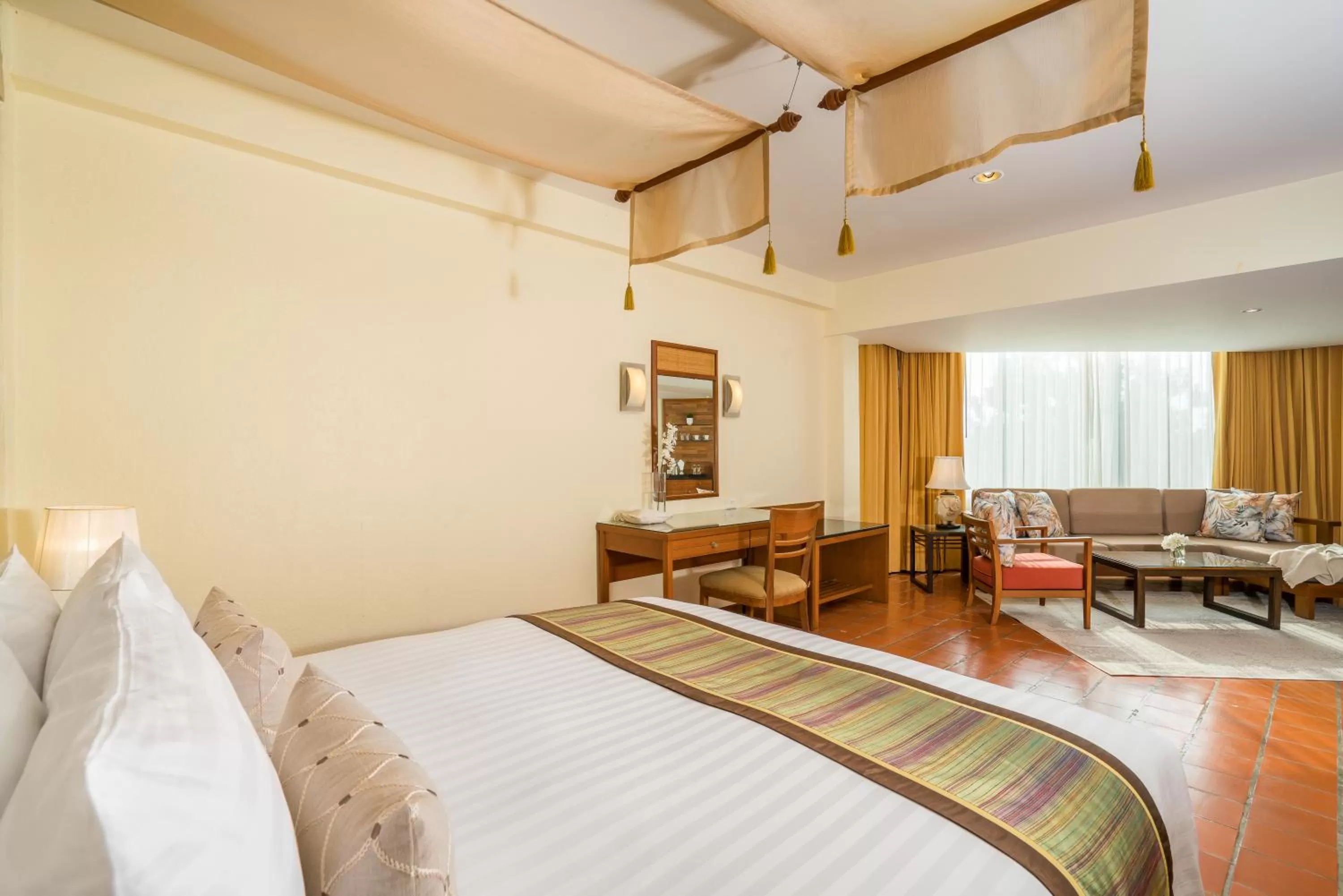 Bed in Cosy Beach Hotel - SHA Extra Plus