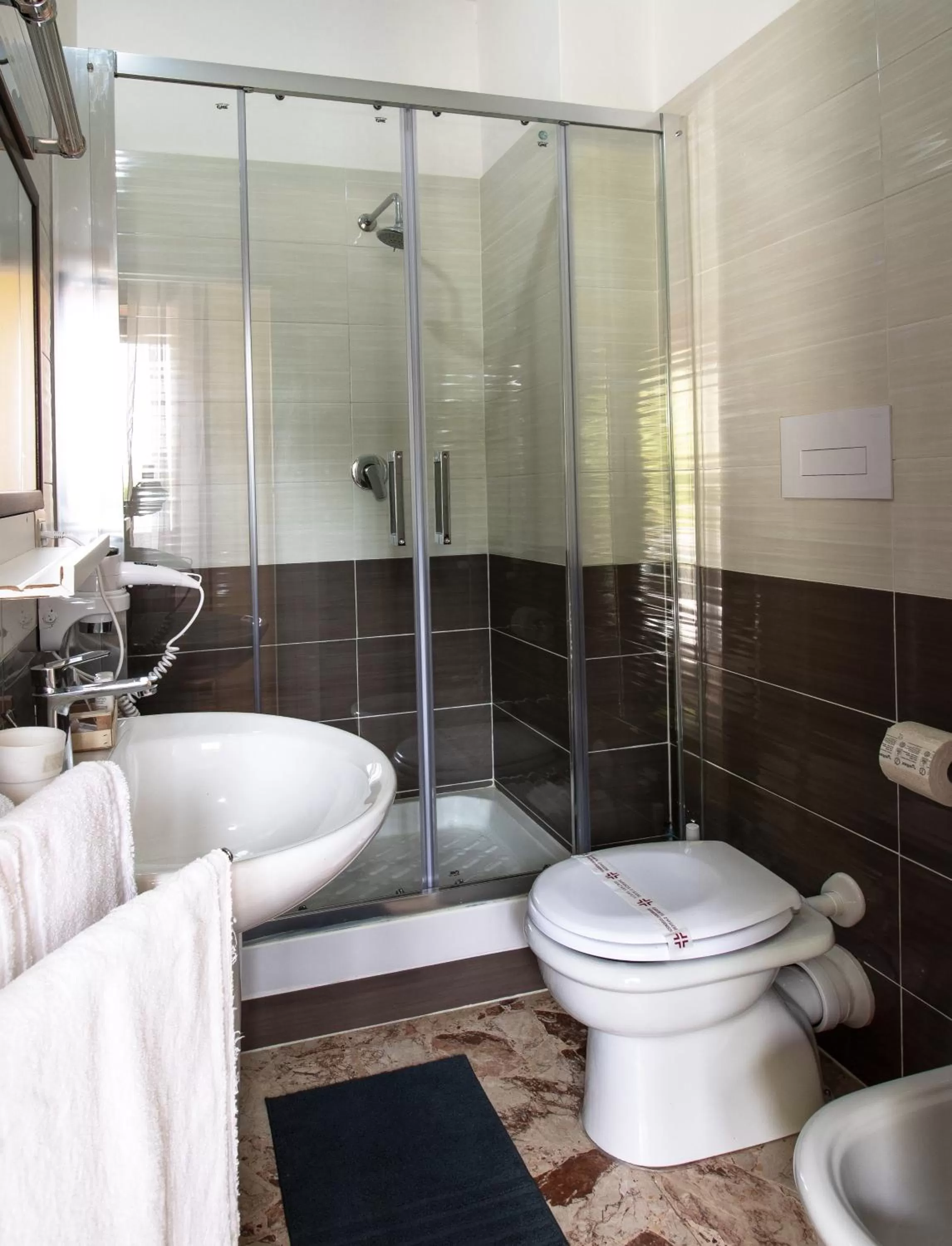 Shower in Villa Nicodemo