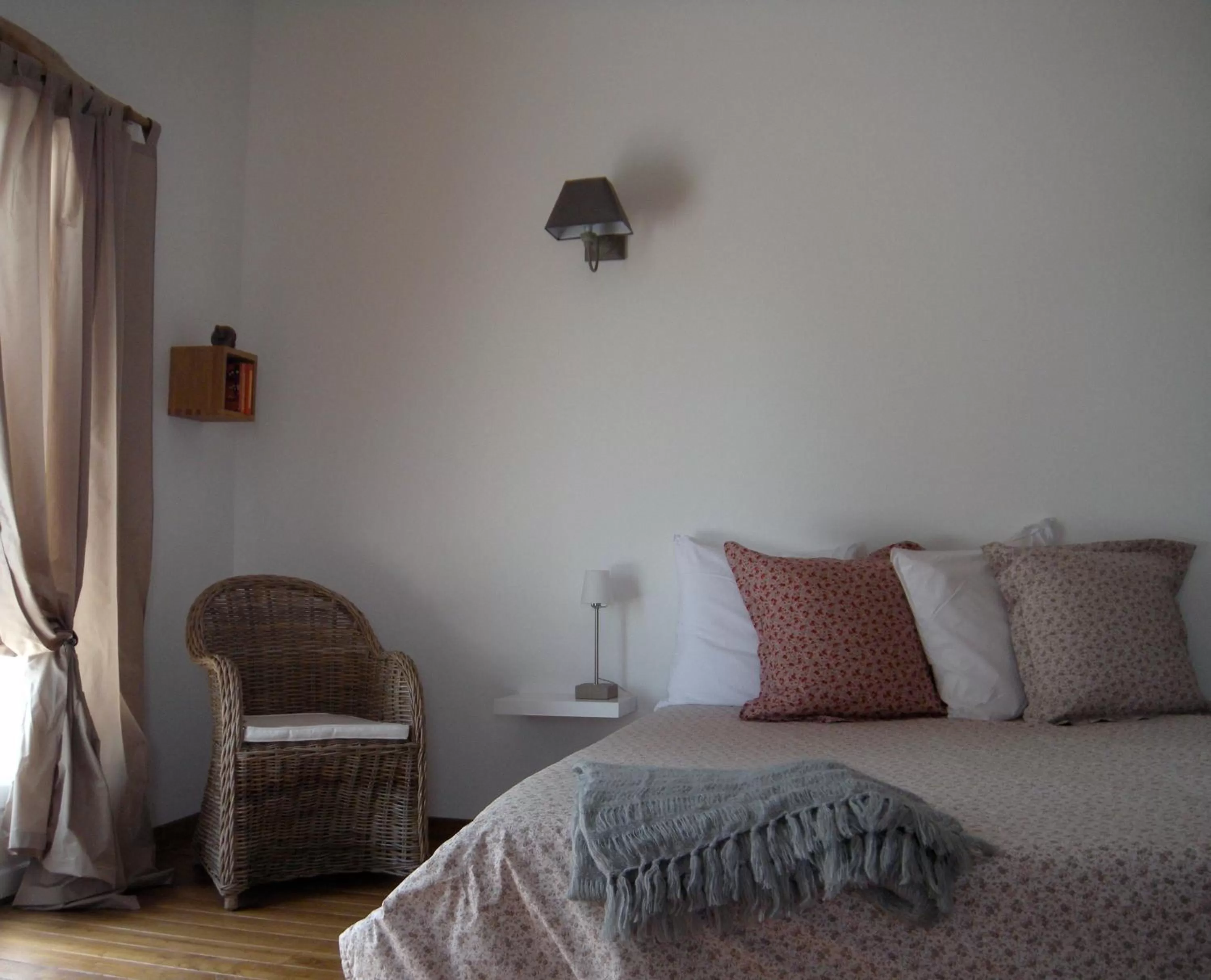 Bedroom, Bed in La Fréjade