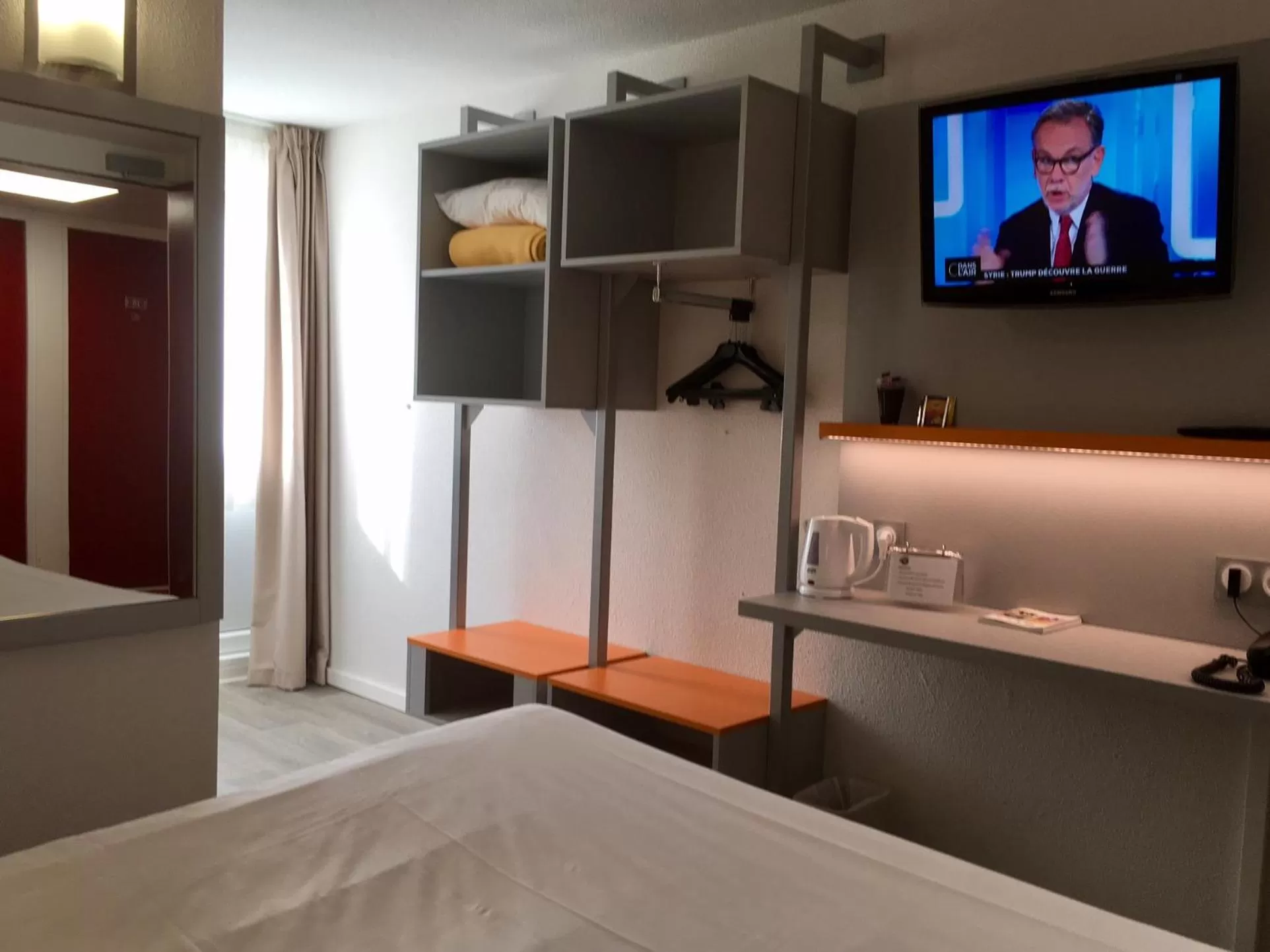 TV and multimedia, Bed in Hotel du Parc Euromédecine by AKENA