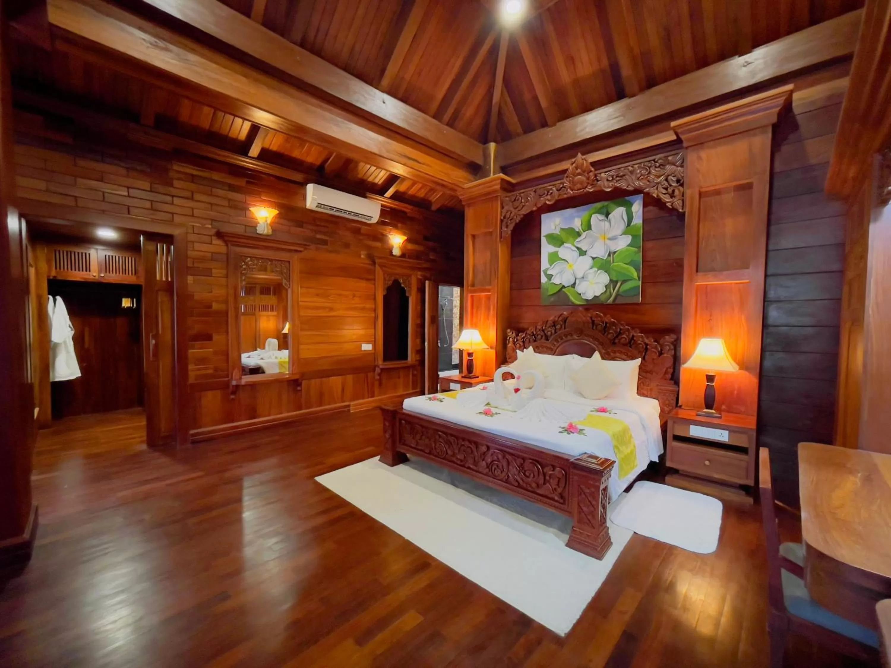 Photo of the whole room, Bed in Try Palace Resort-Kep