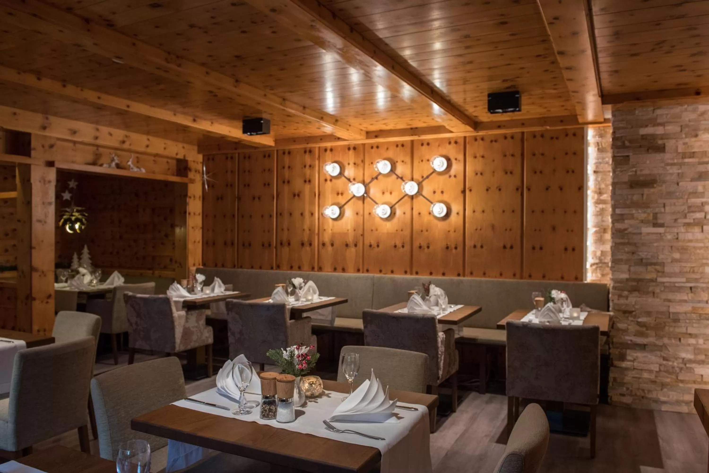 Restaurant/places to eat in Boutique - Hotel Zum Schloss