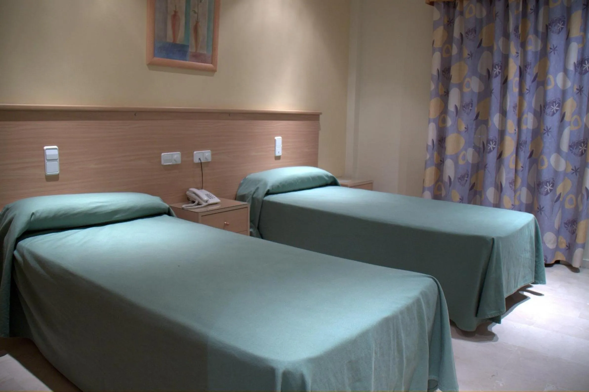 Photo of the whole room, Bed in Hotel los Girasoles