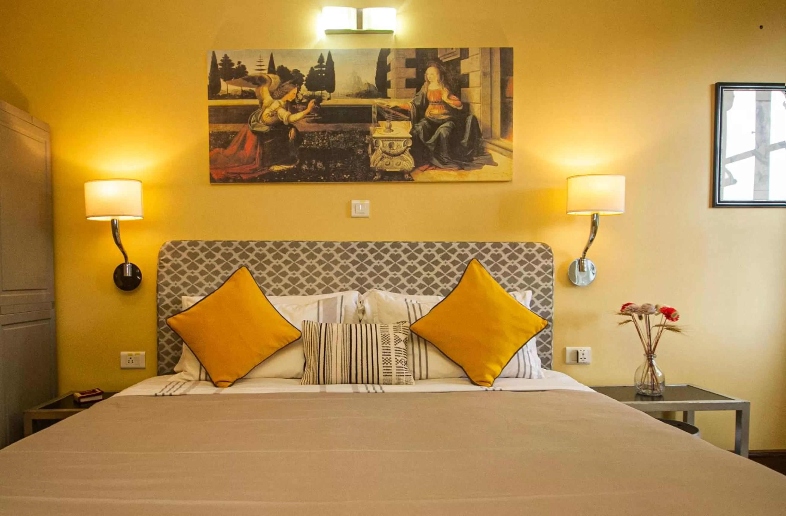 Bedroom, Bed in Amritara Luxury Villa Tosca, Gangtok