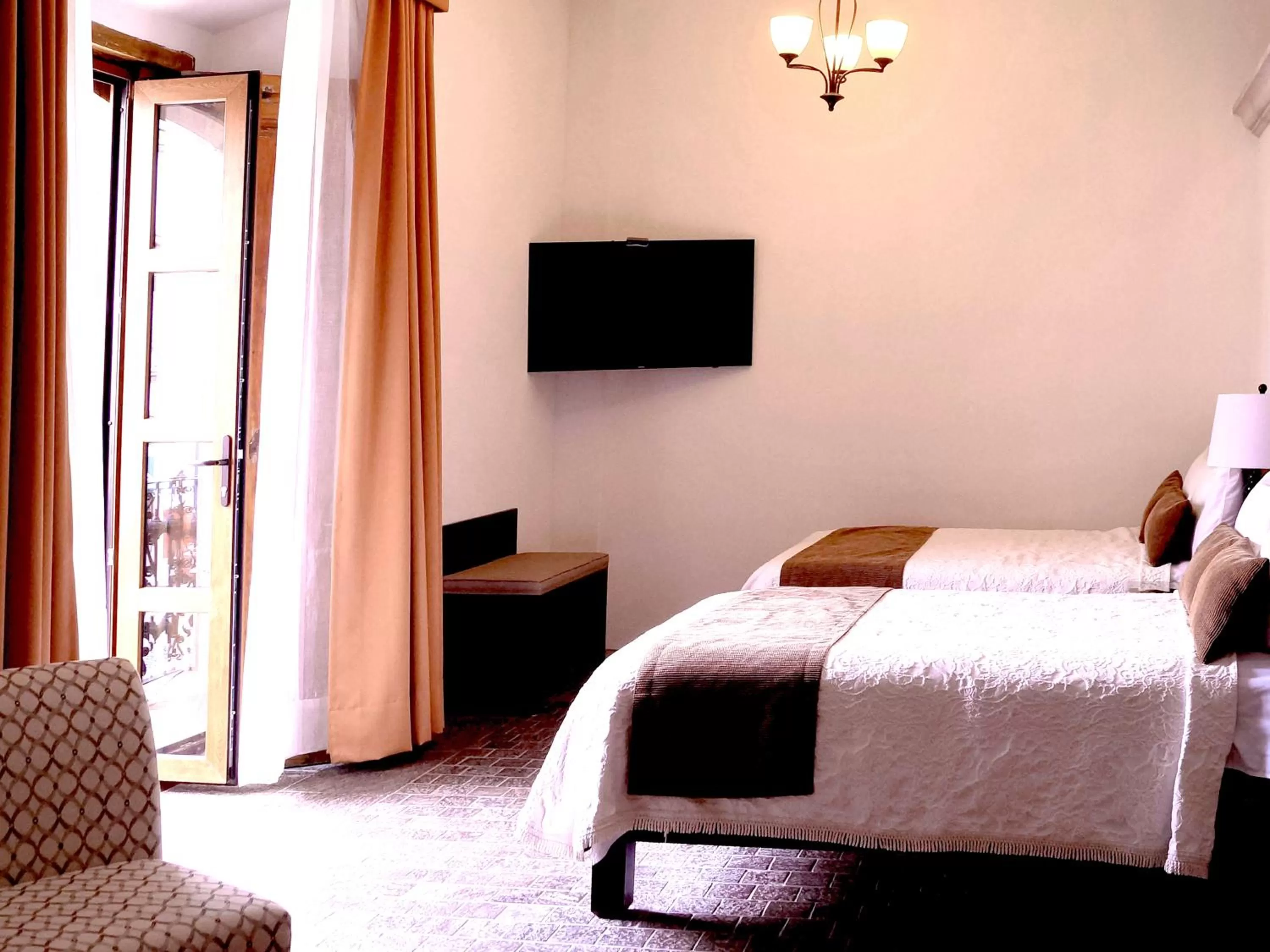 Superior Suite in Hotel Casa Faroles Centro Histórico